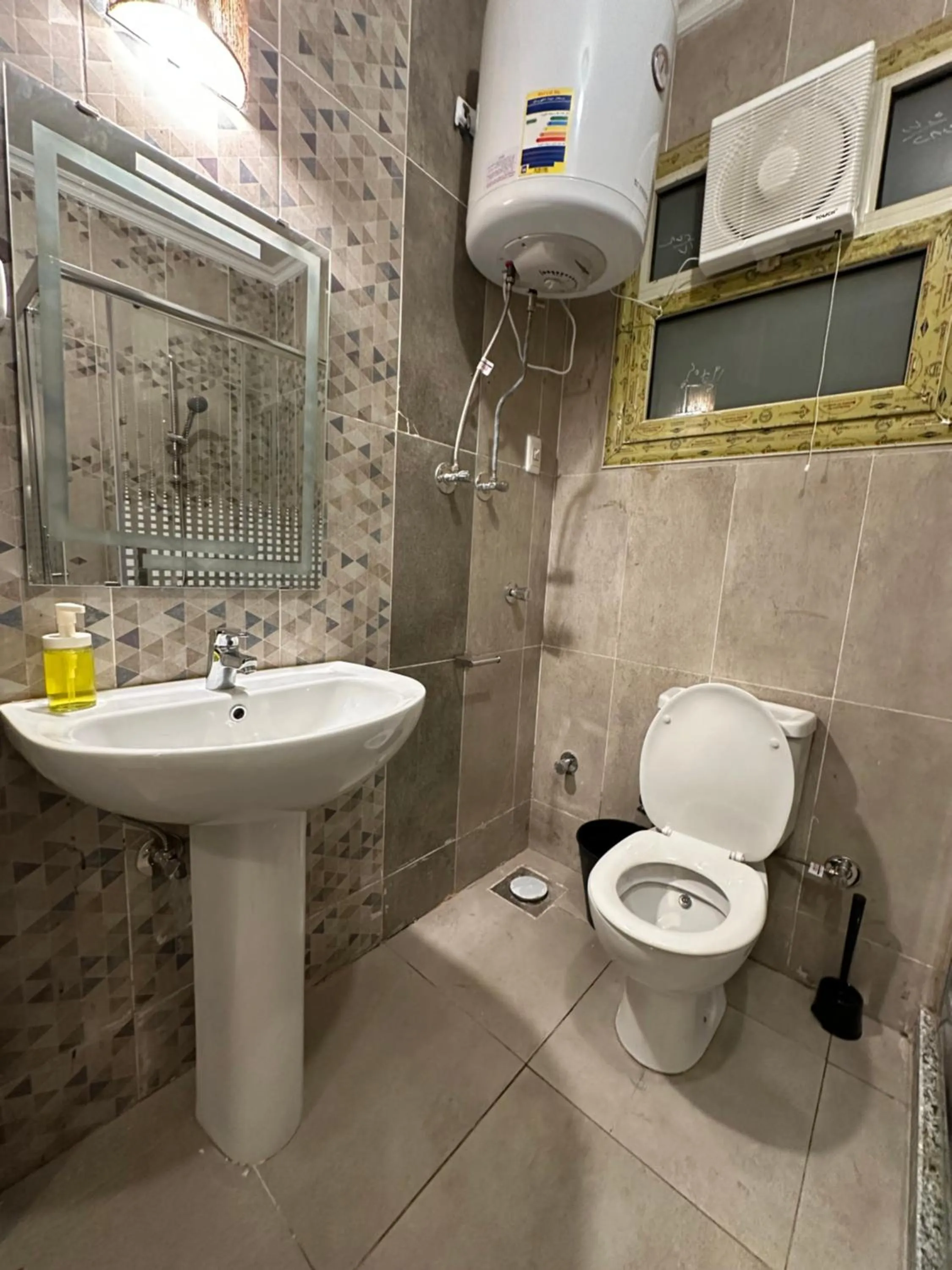 JRE-EG modern aprt Sheikh Zayed