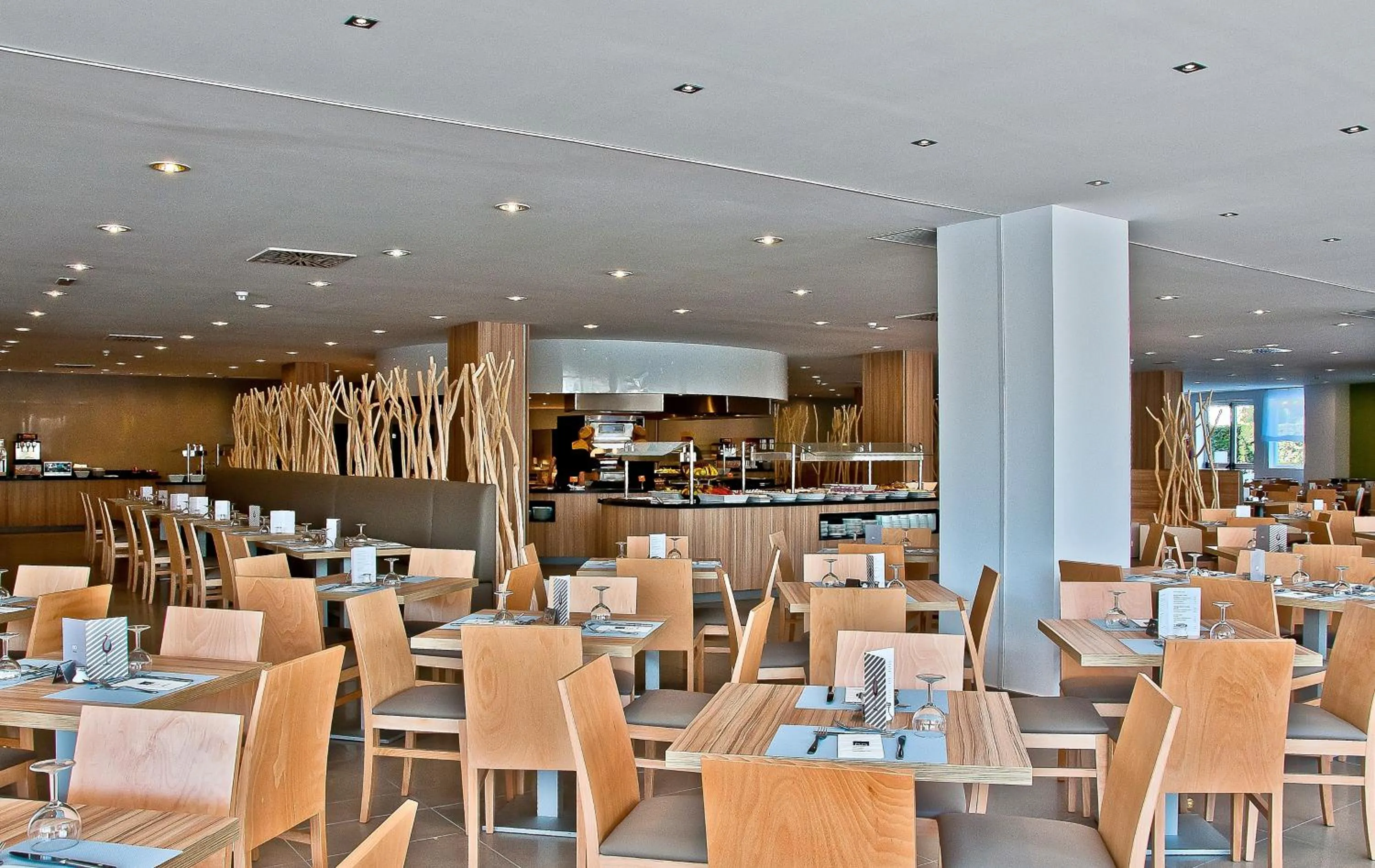 Restaurant/places to eat in BQ Delfín Azul Hotel