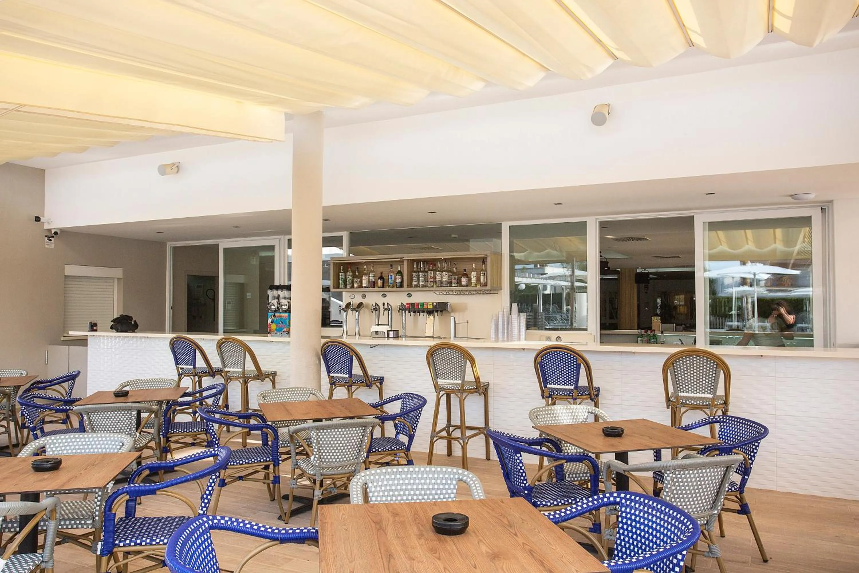 Lounge or bar in BQ Delfín Azul Hotel