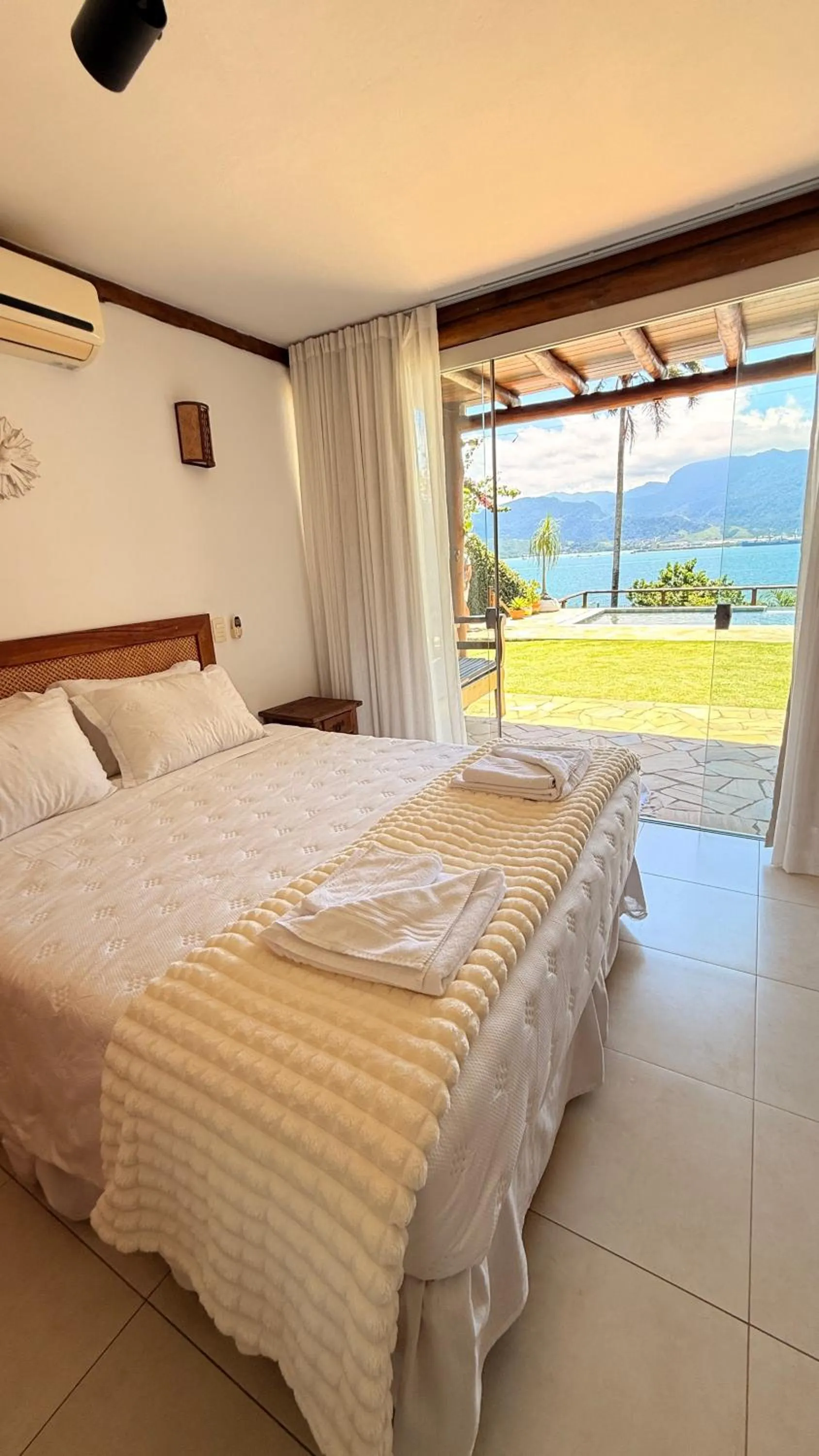 Bed in Gidu Ilhabela