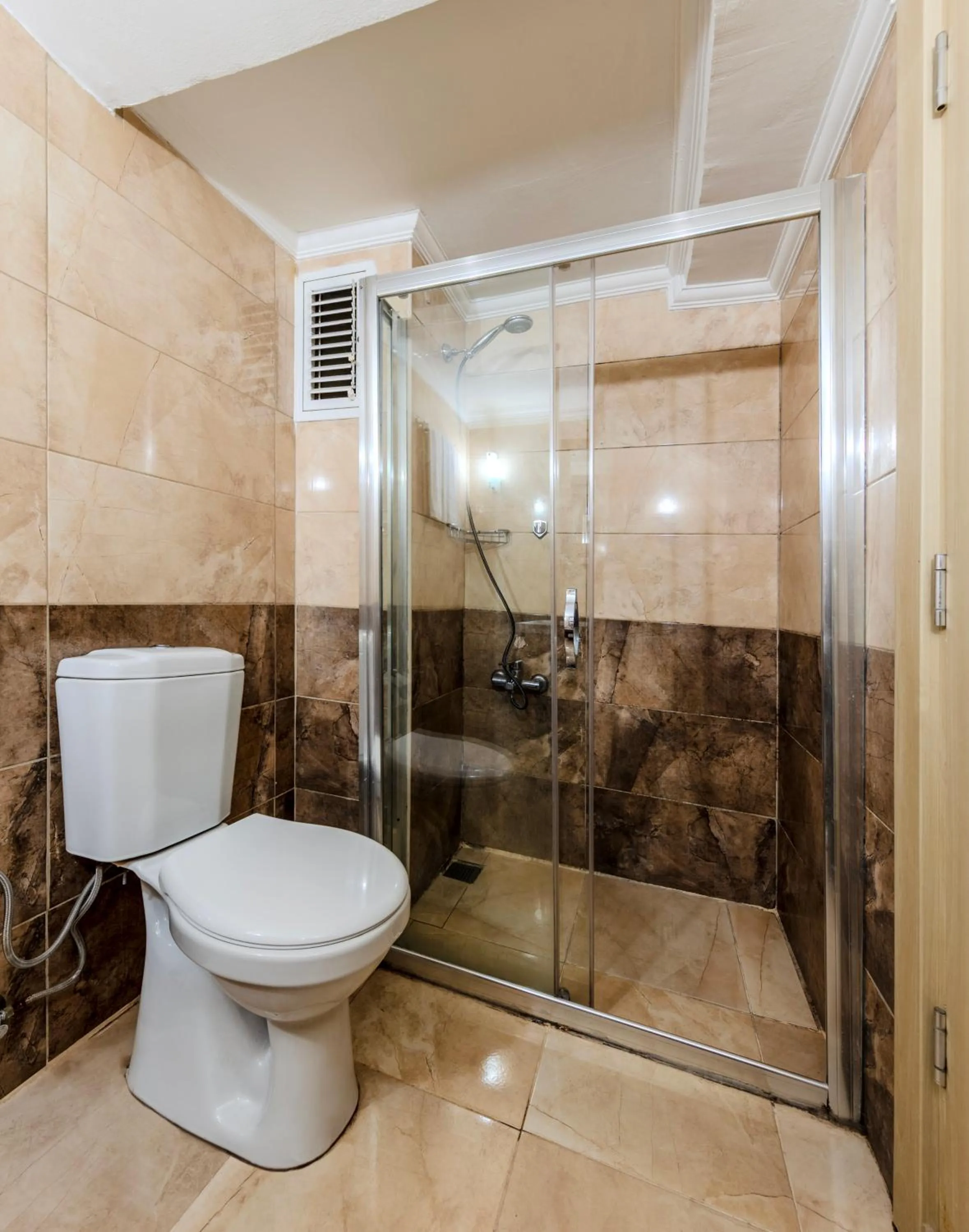 Toilet in Hamit Hotel Istanbul - Special Category