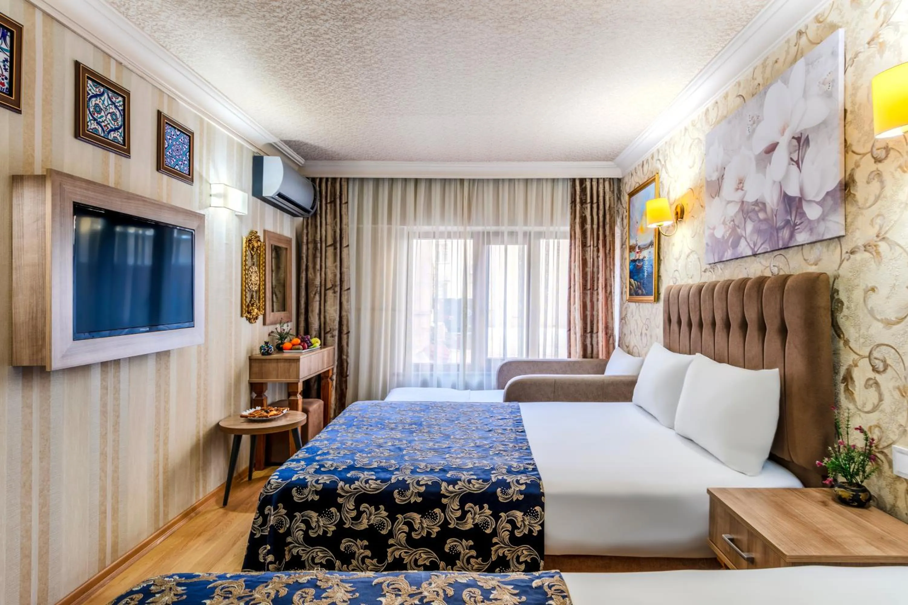 Bed in Hamit Hotel Istanbul - Special Category