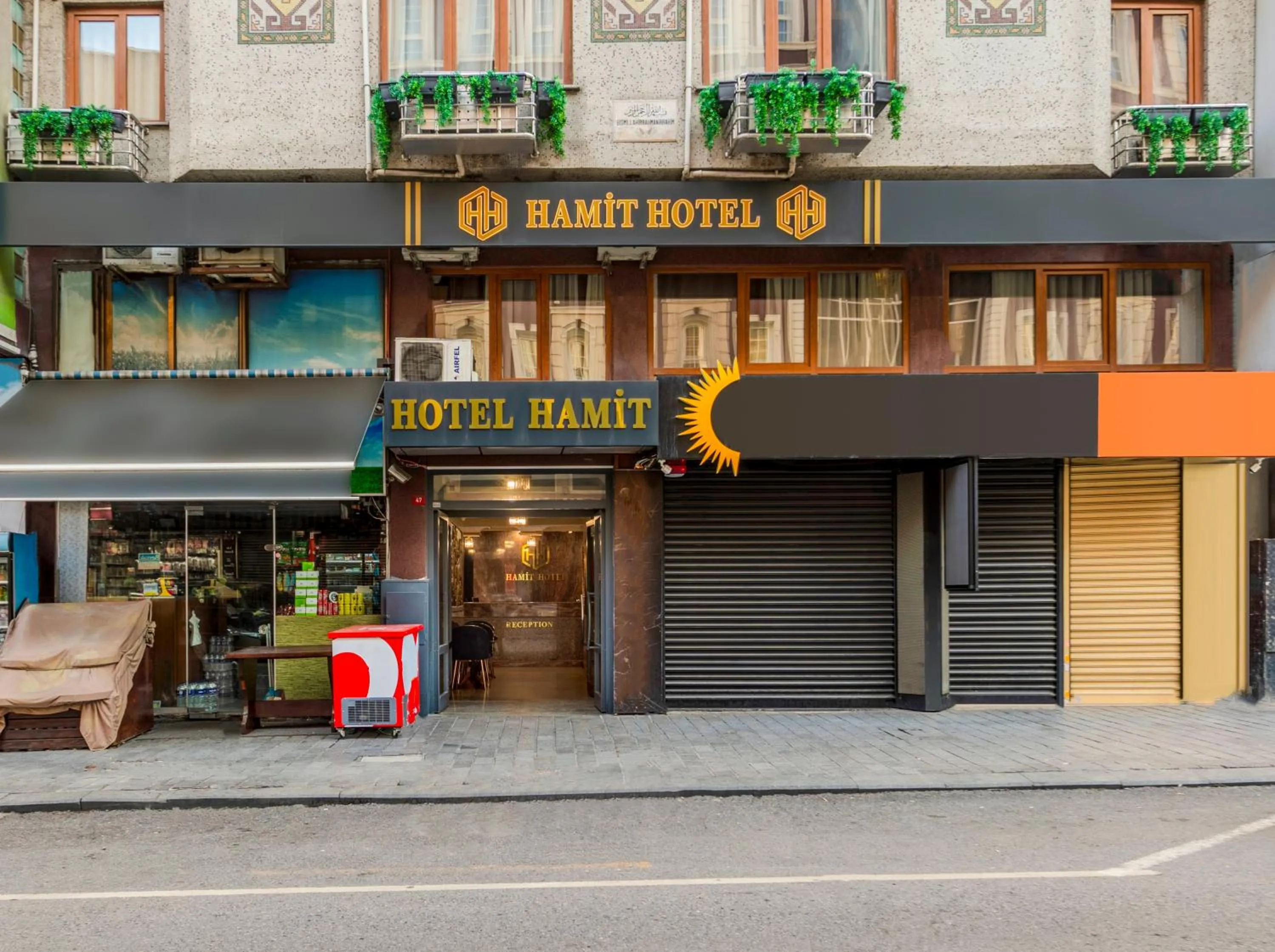 Facade/entrance in Hamit Hotel Istanbul - Special Category