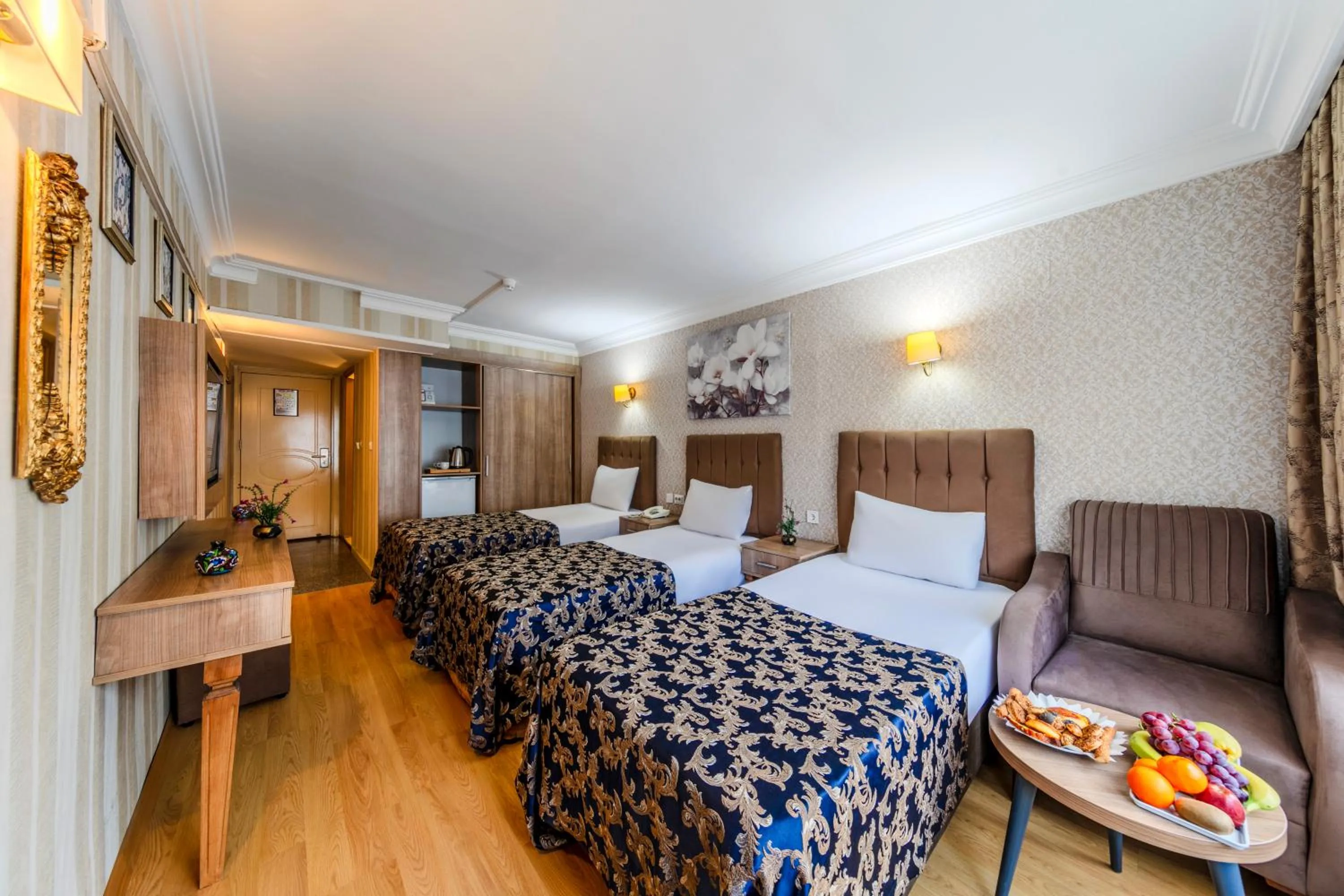 Bedroom, Bed in Hamit Hotel Istanbul - Special Category
