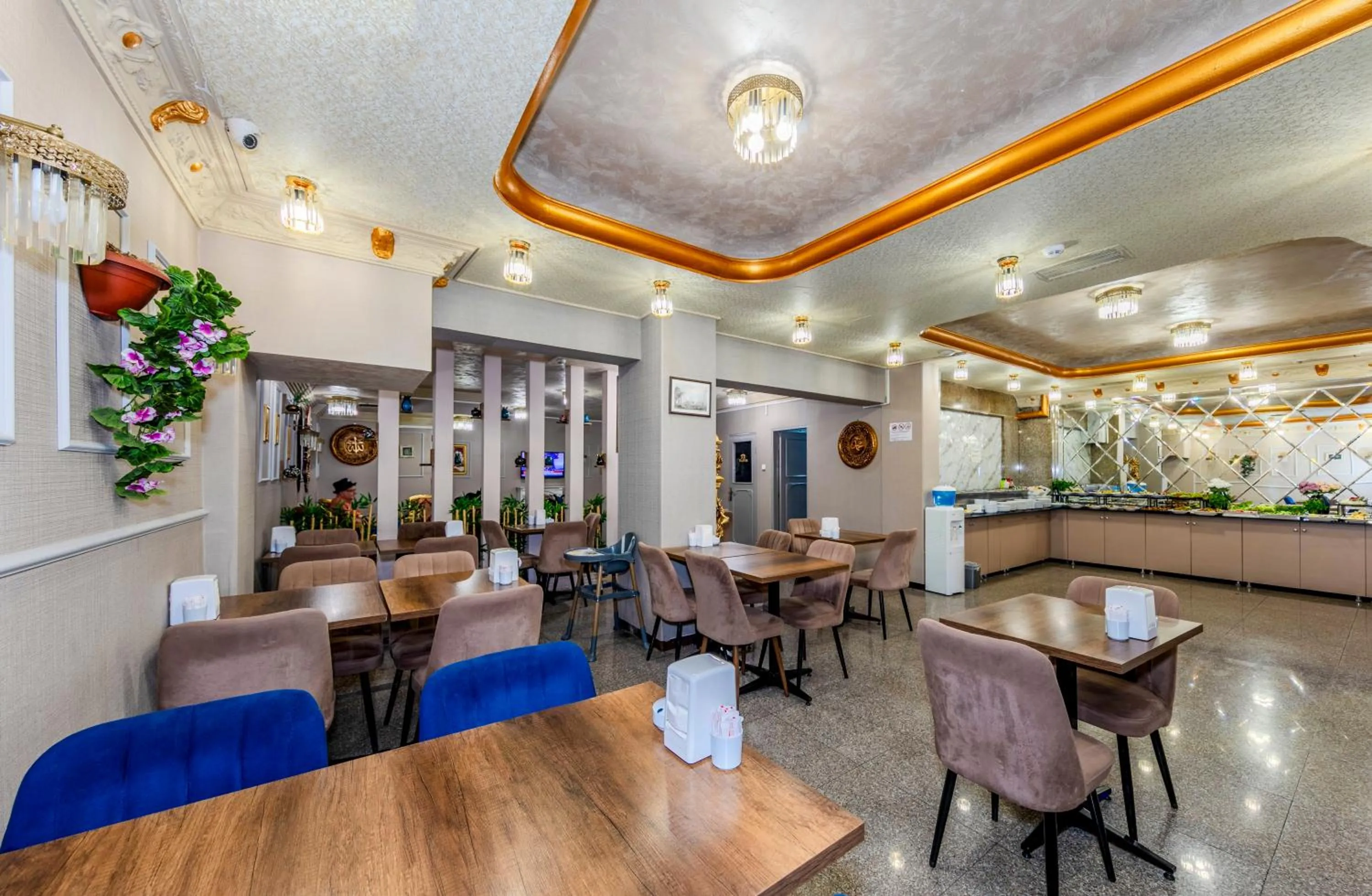 Restaurant/places to eat in Hamit Hotel Istanbul - Special Category