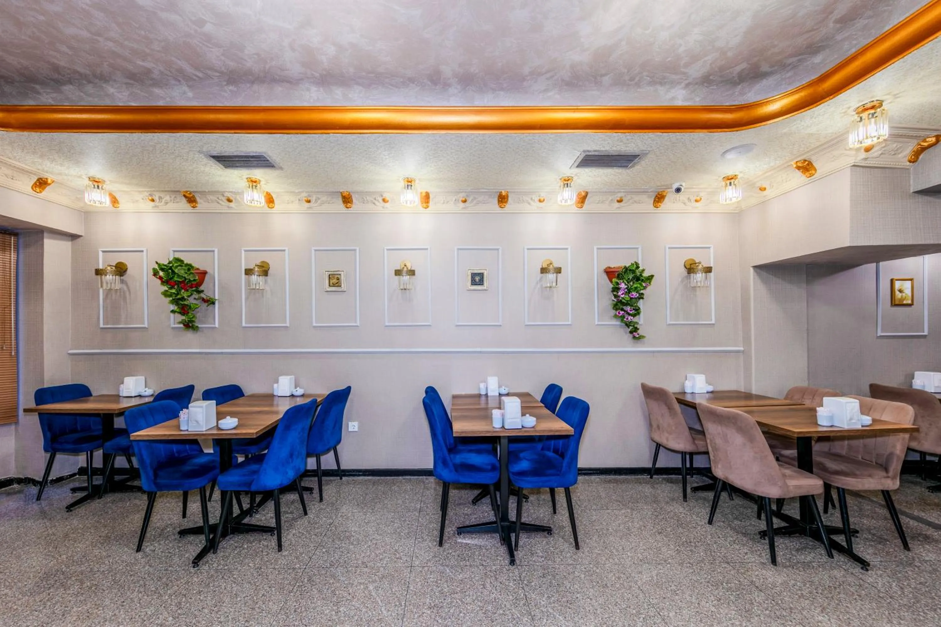 Restaurant/places to eat in Hamit Hotel Istanbul - Special Category