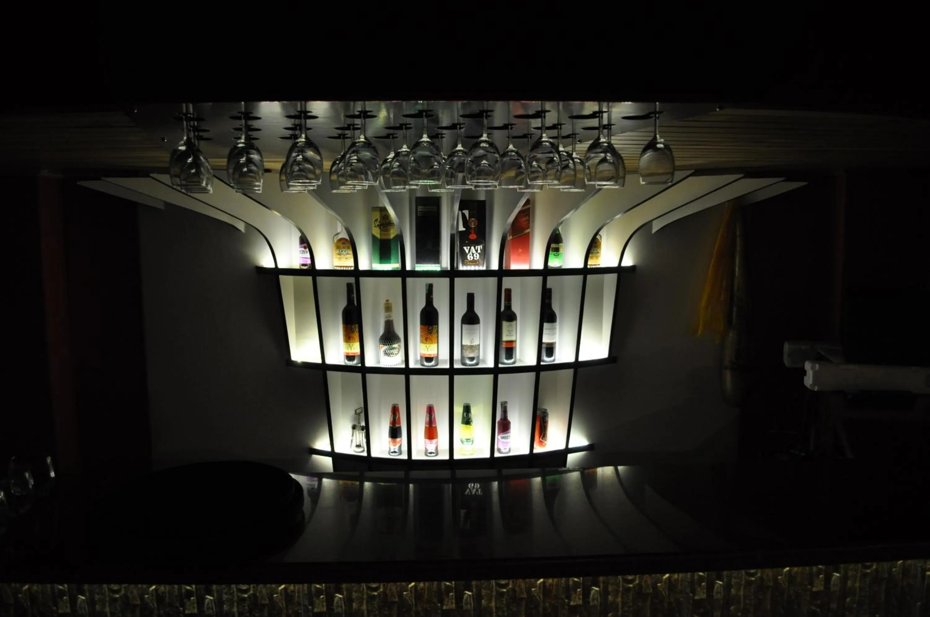 Alcoholic drinks in Juniper Residency Hotel