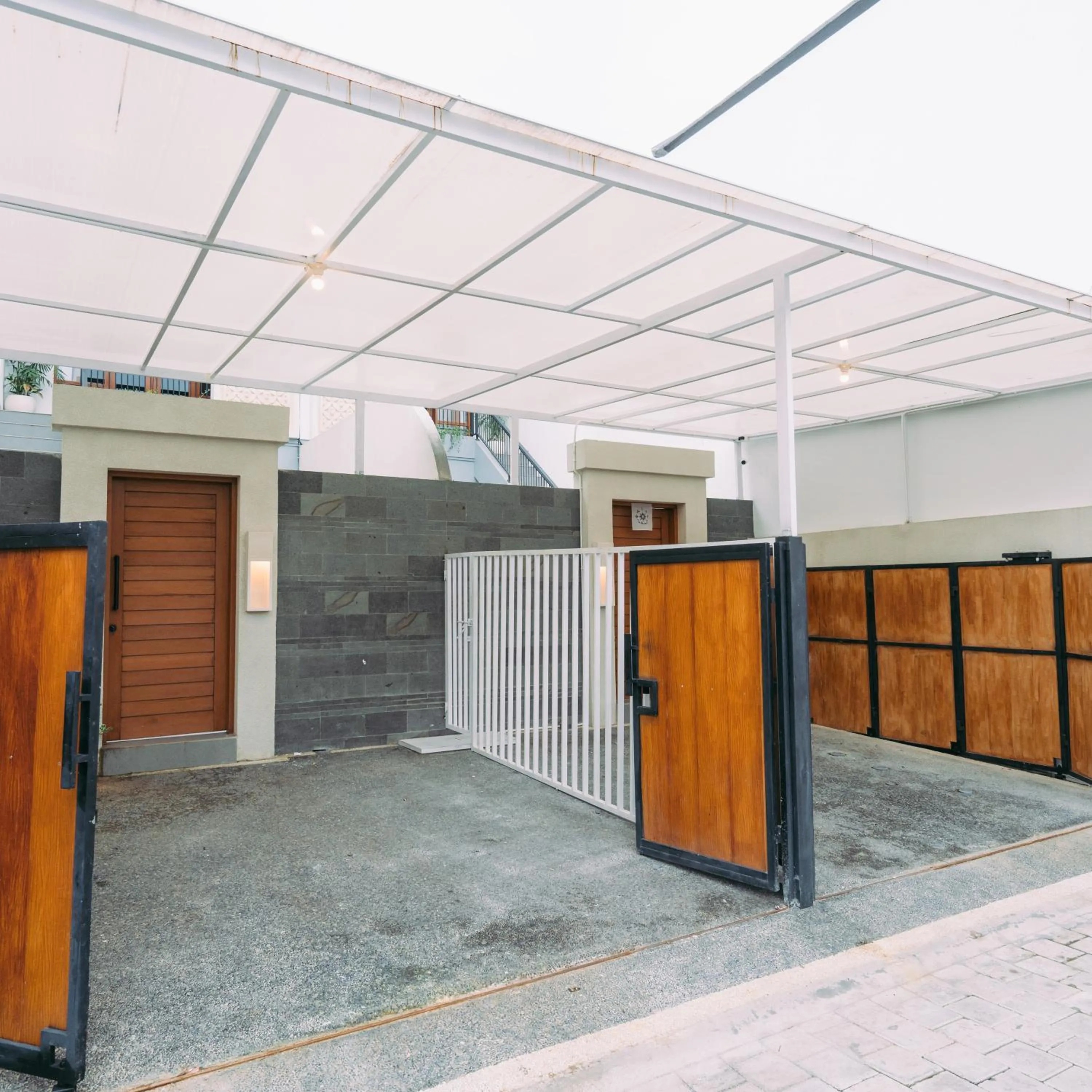Facade/entrance in The Lavana Nakula Villa Kuta Sunset