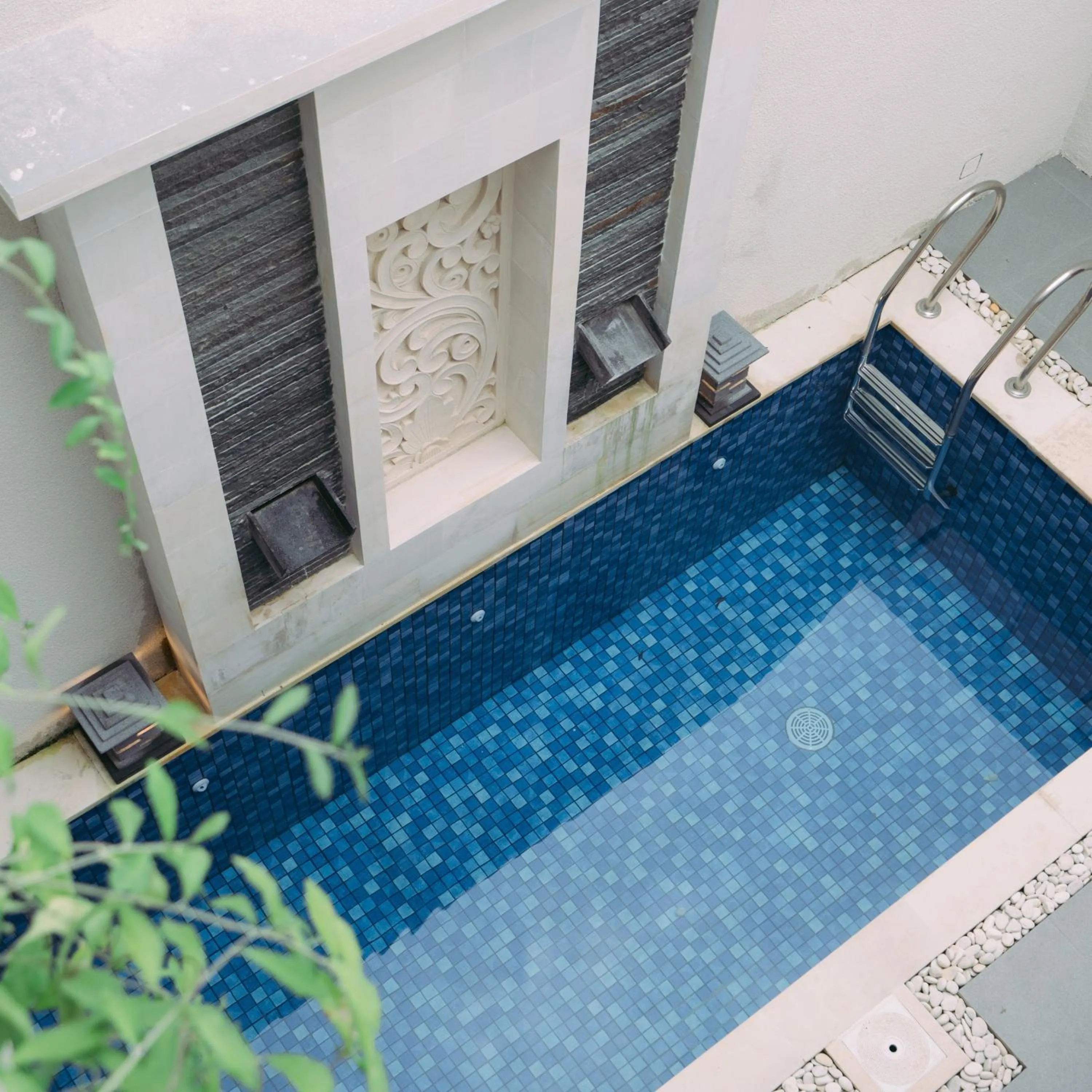 Swimming pool in The Lavana Nakula Villa Kuta Sunset