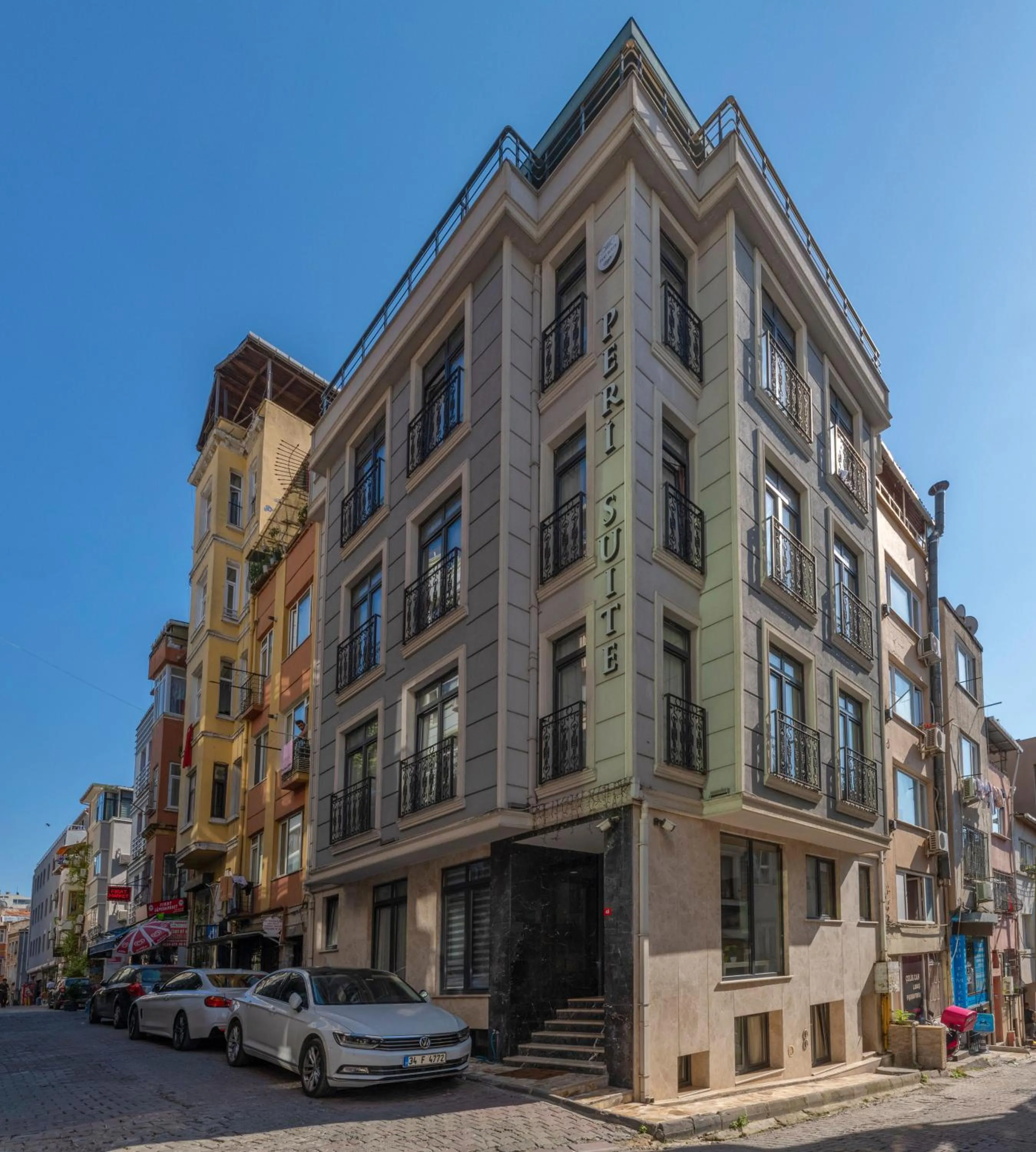 Property building in Taksim Peri Suite