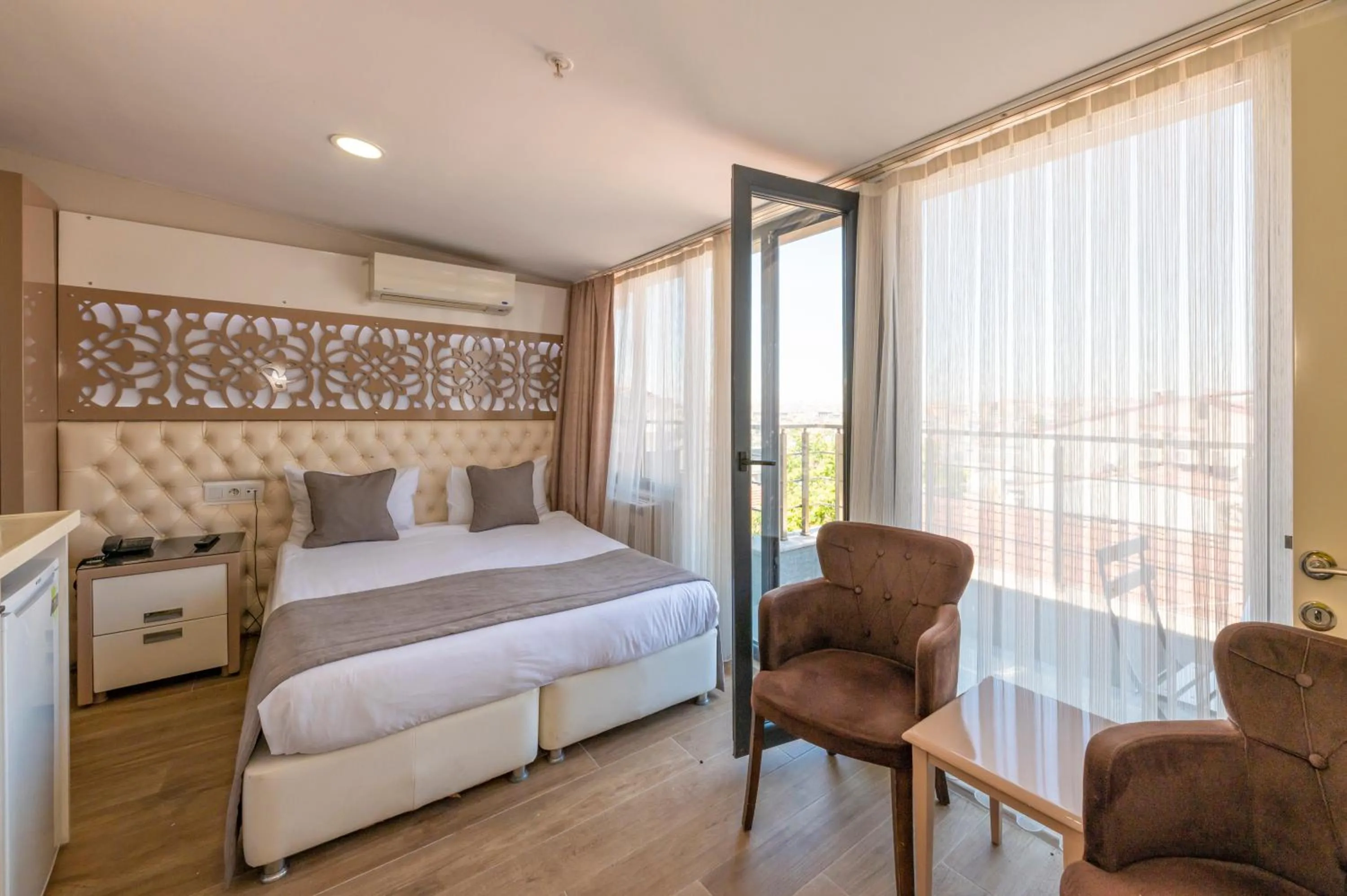 Bed in Taksim Peri Suite