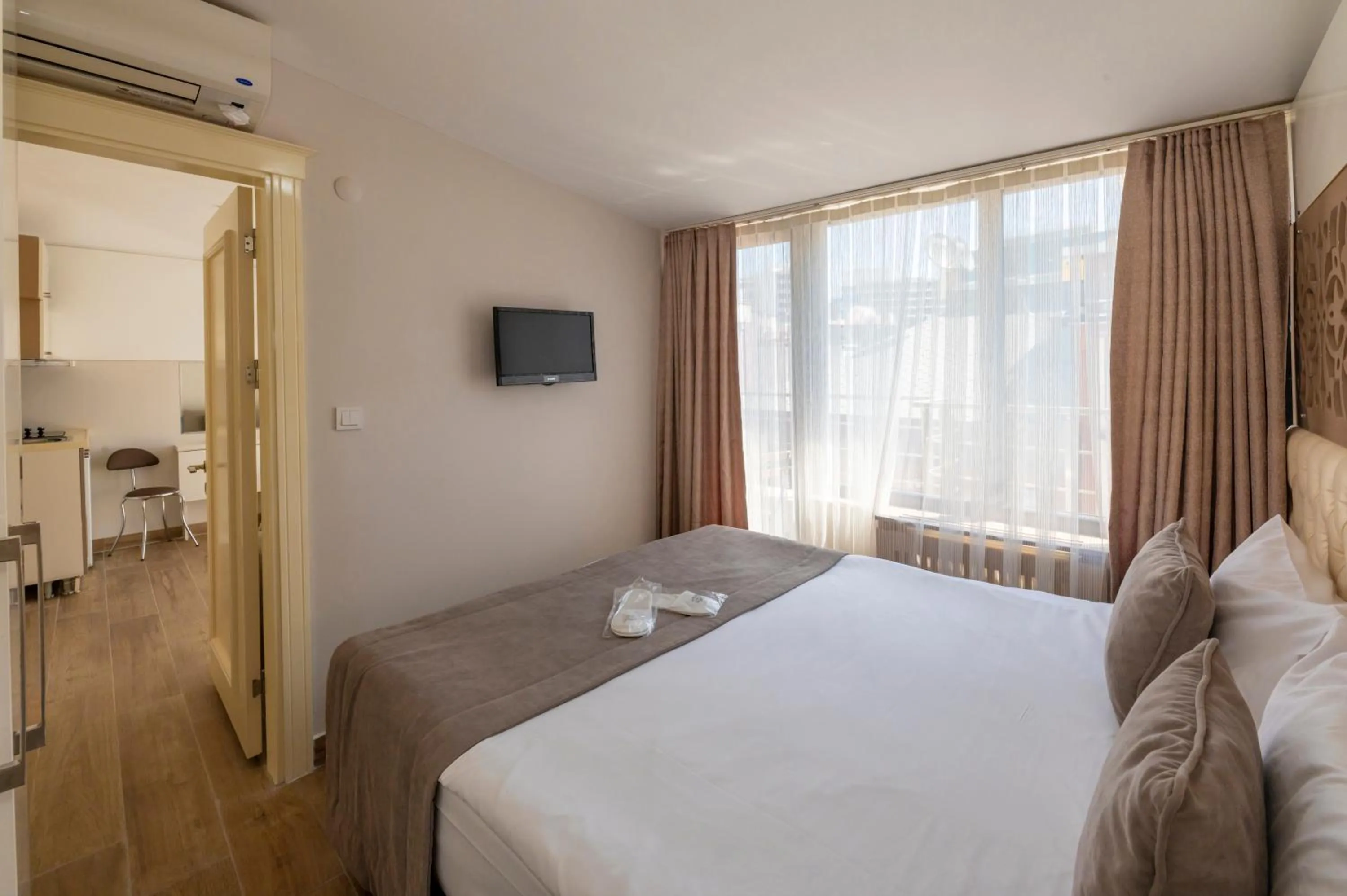 Bed in Taksim Peri Suite