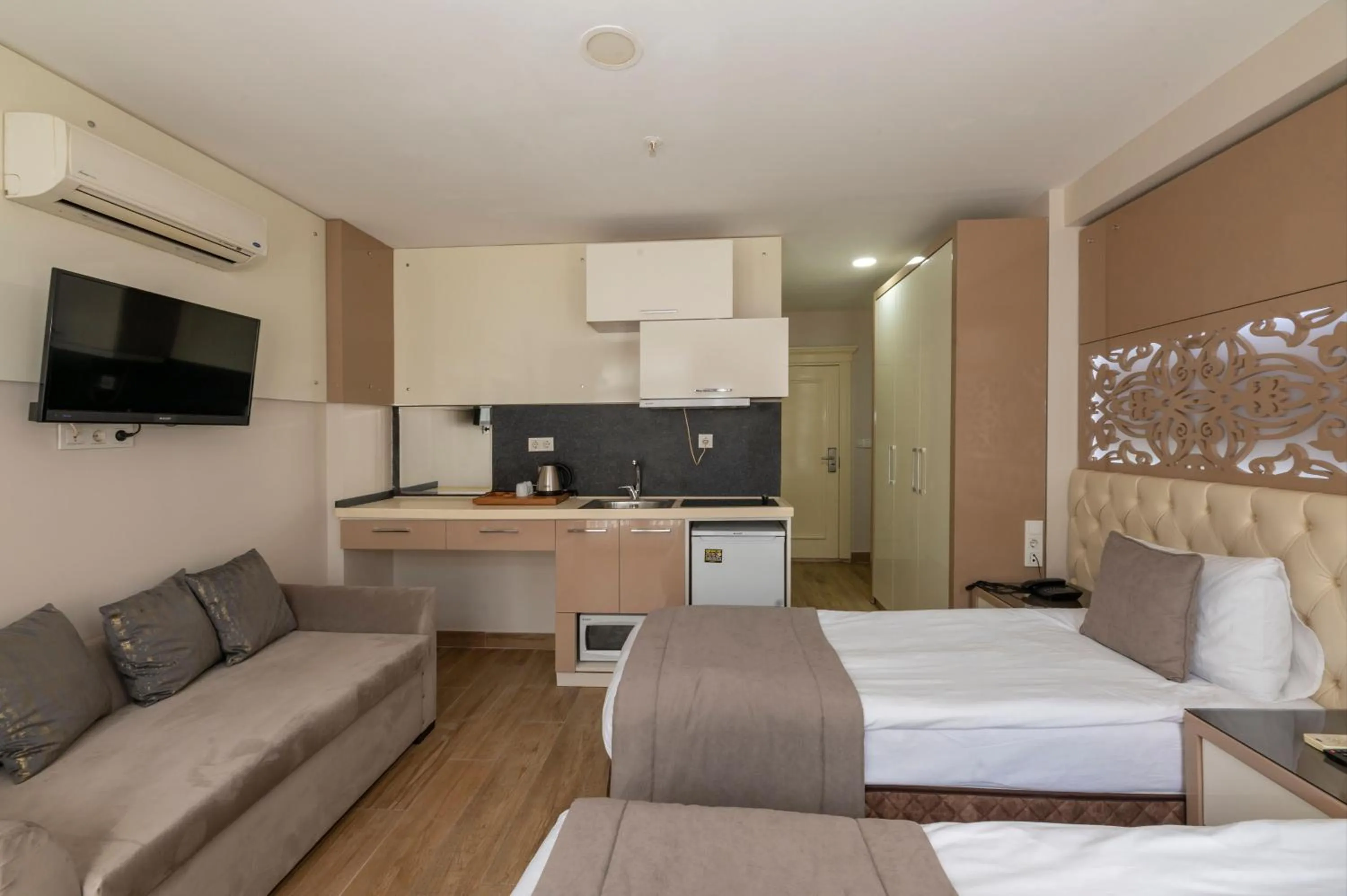 Massage, Bed in Taksim Peri Suite