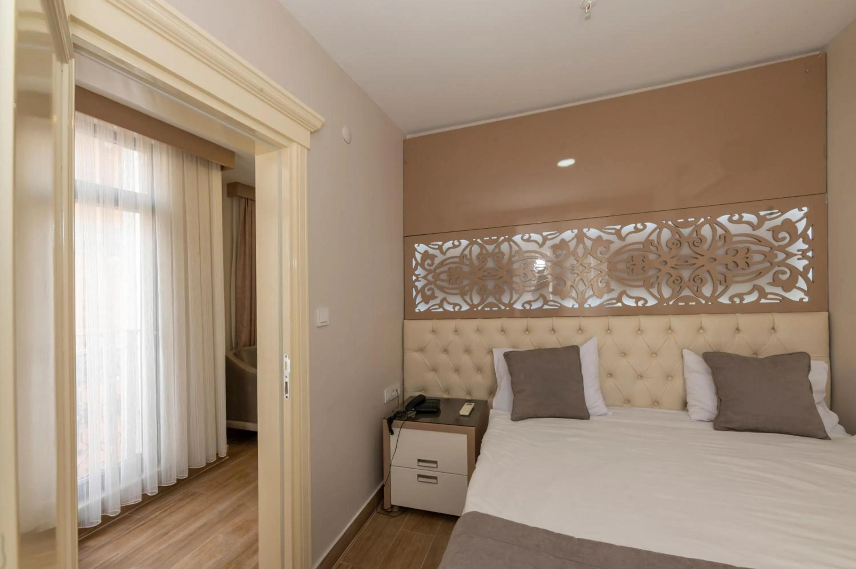 Massage, Bed in Taksim Peri Suite