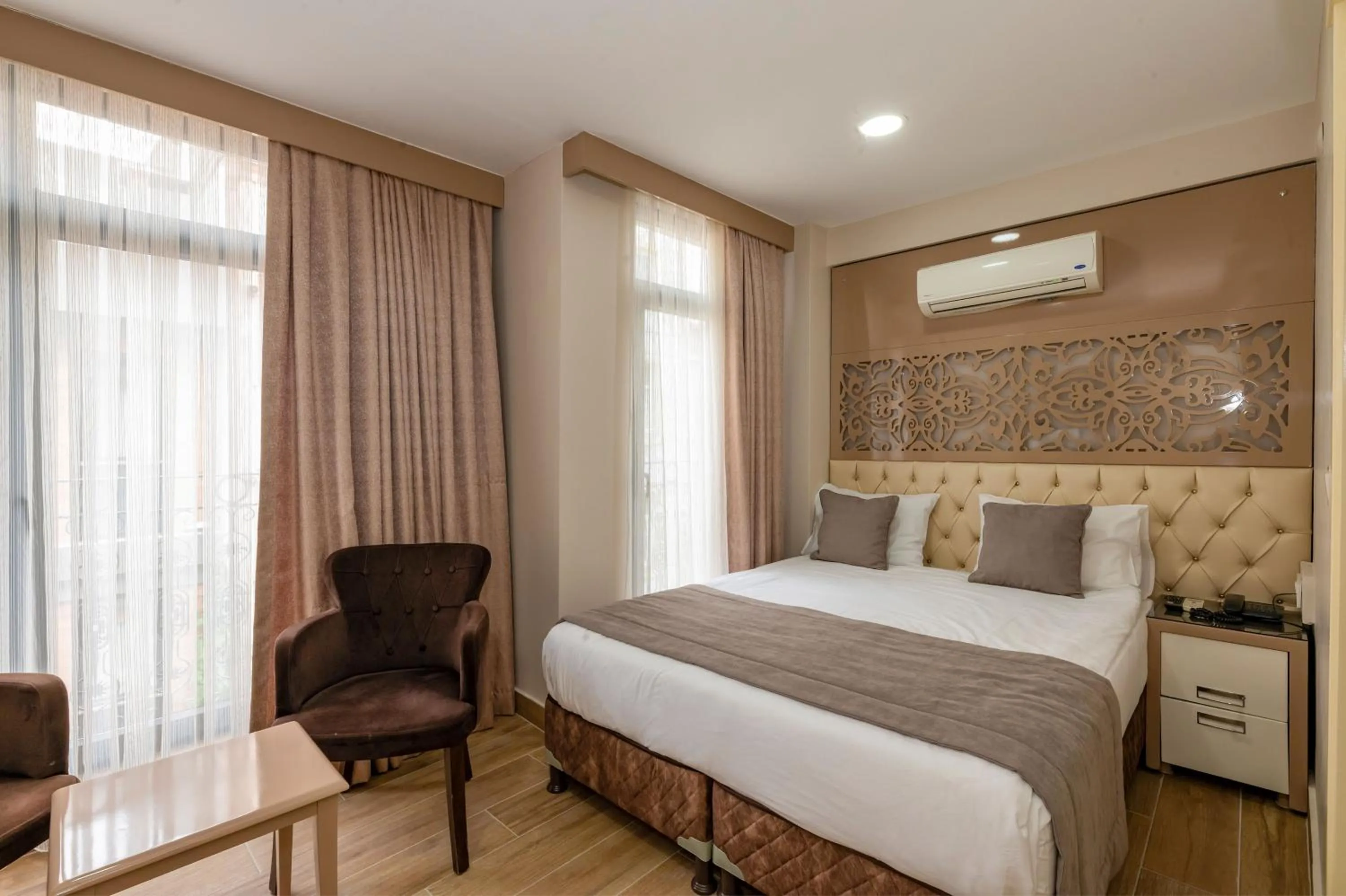 Massage, Bed in Taksim Peri Suite
