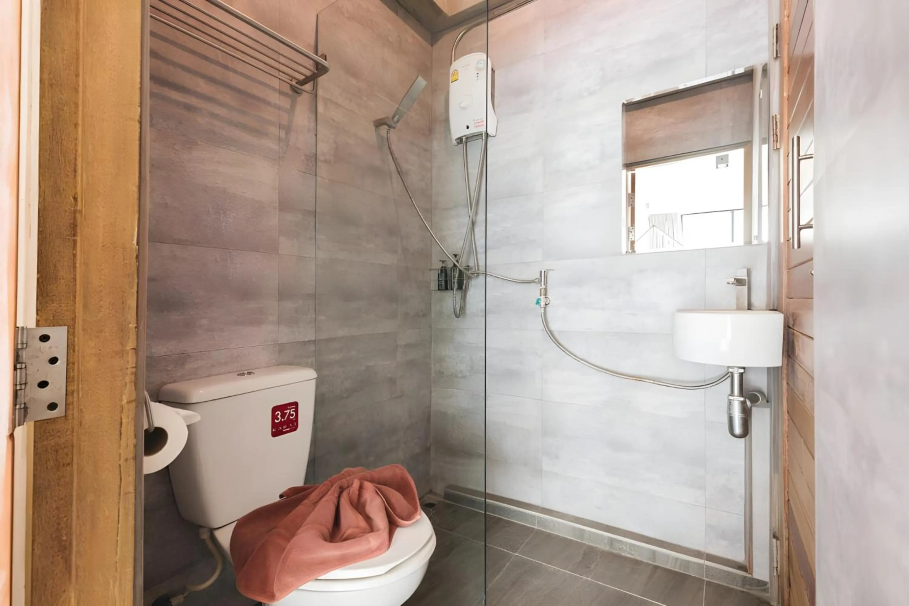 Shower in Mandalar Arch 39 Hotel