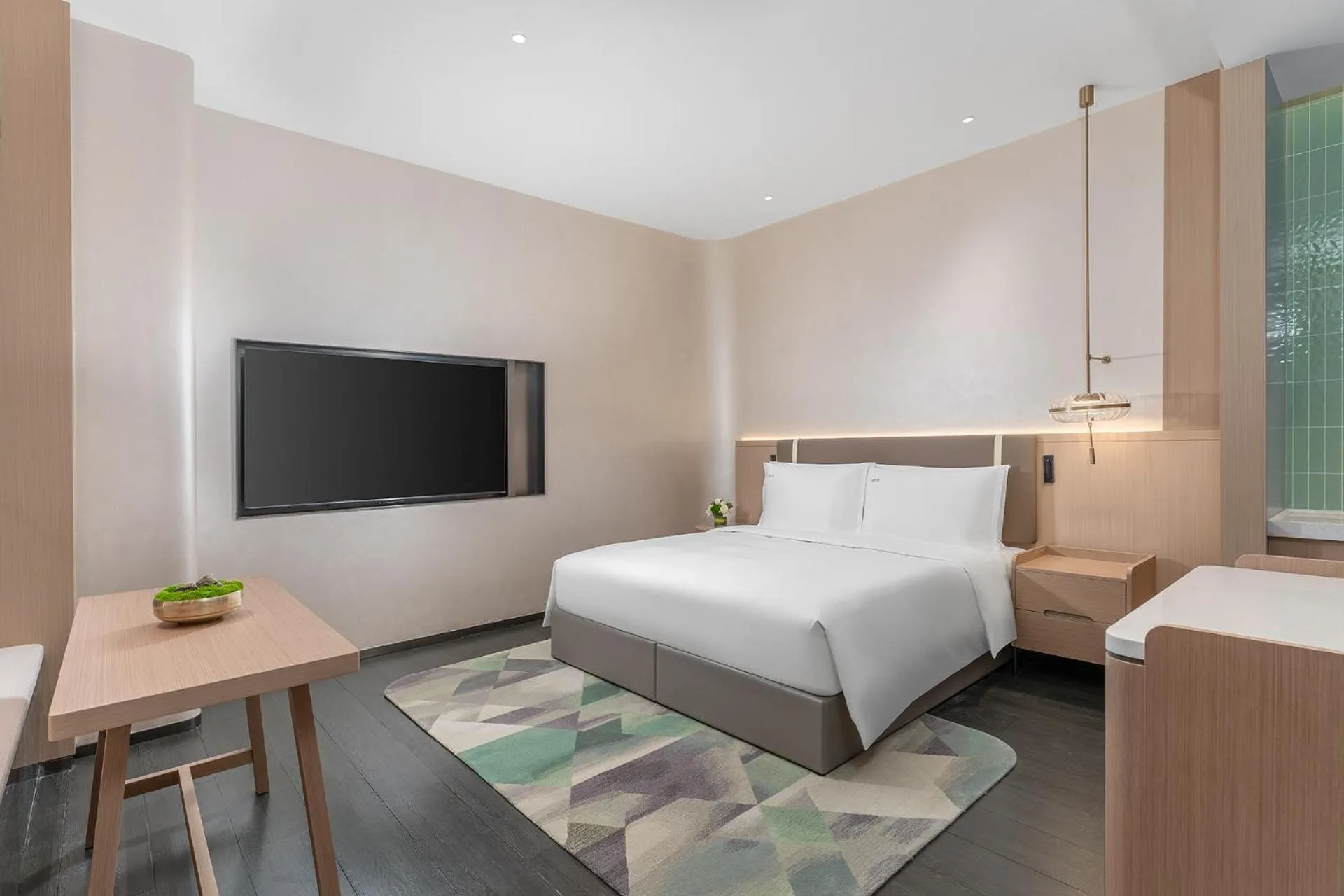 Bedroom, Bed in Holiday Inn Liaoyuan City Center by IHG