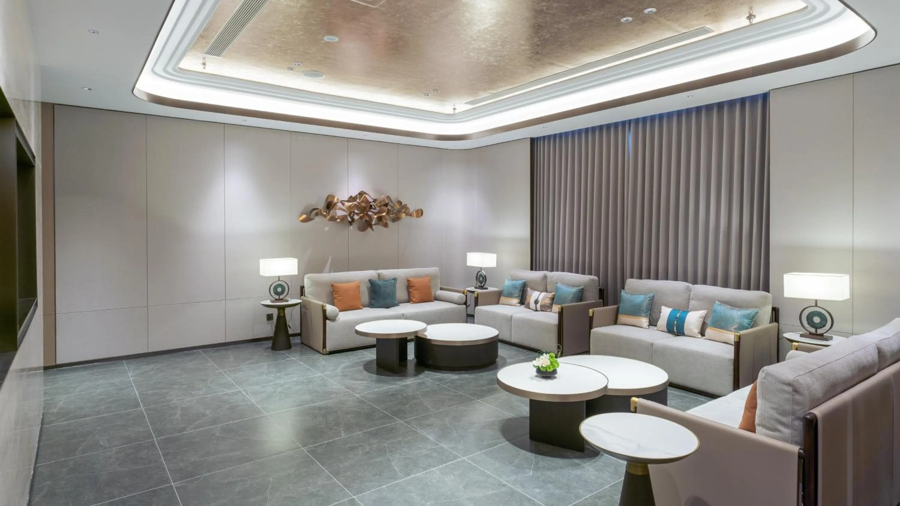 Restaurant/places to eat in Holiday Inn Liaoyuan City Center by IHG