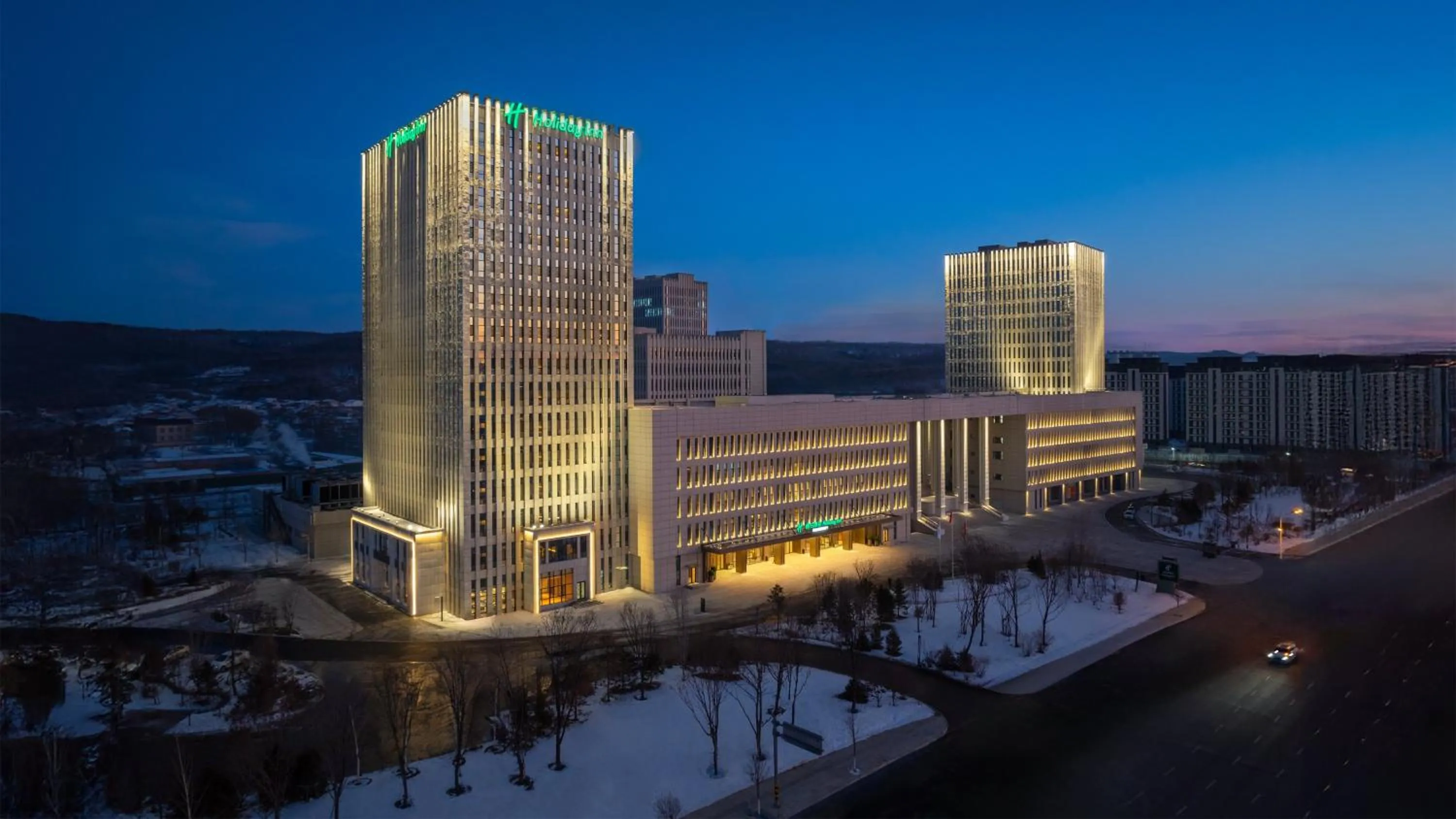 Property building in Holiday Inn Liaoyuan City Center by IHG
