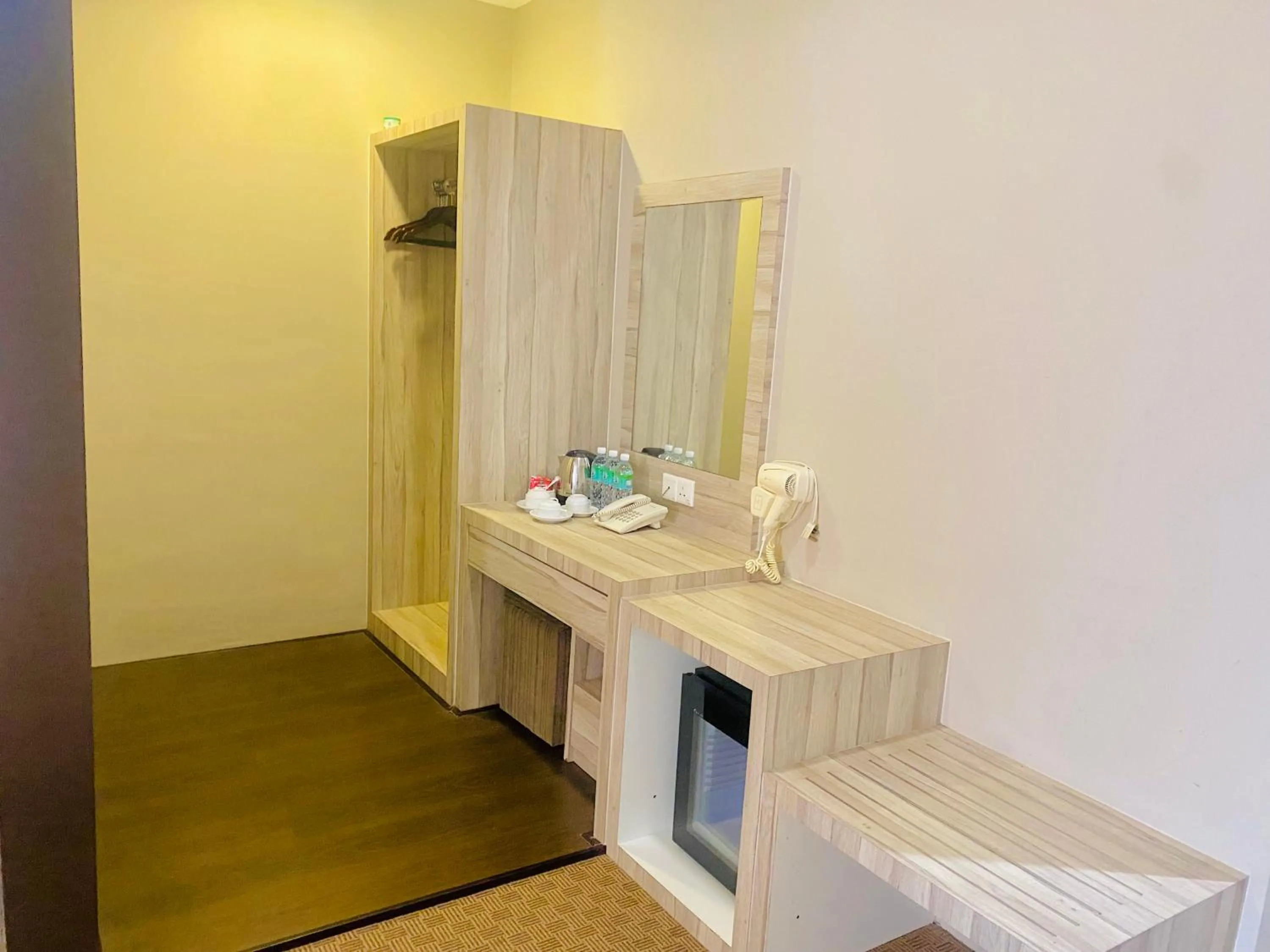 wardrobe in La Boss Hotel