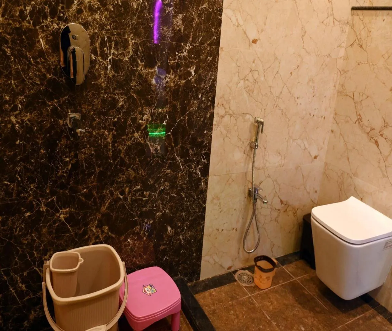 Toilet in Hotel Shankara Residency