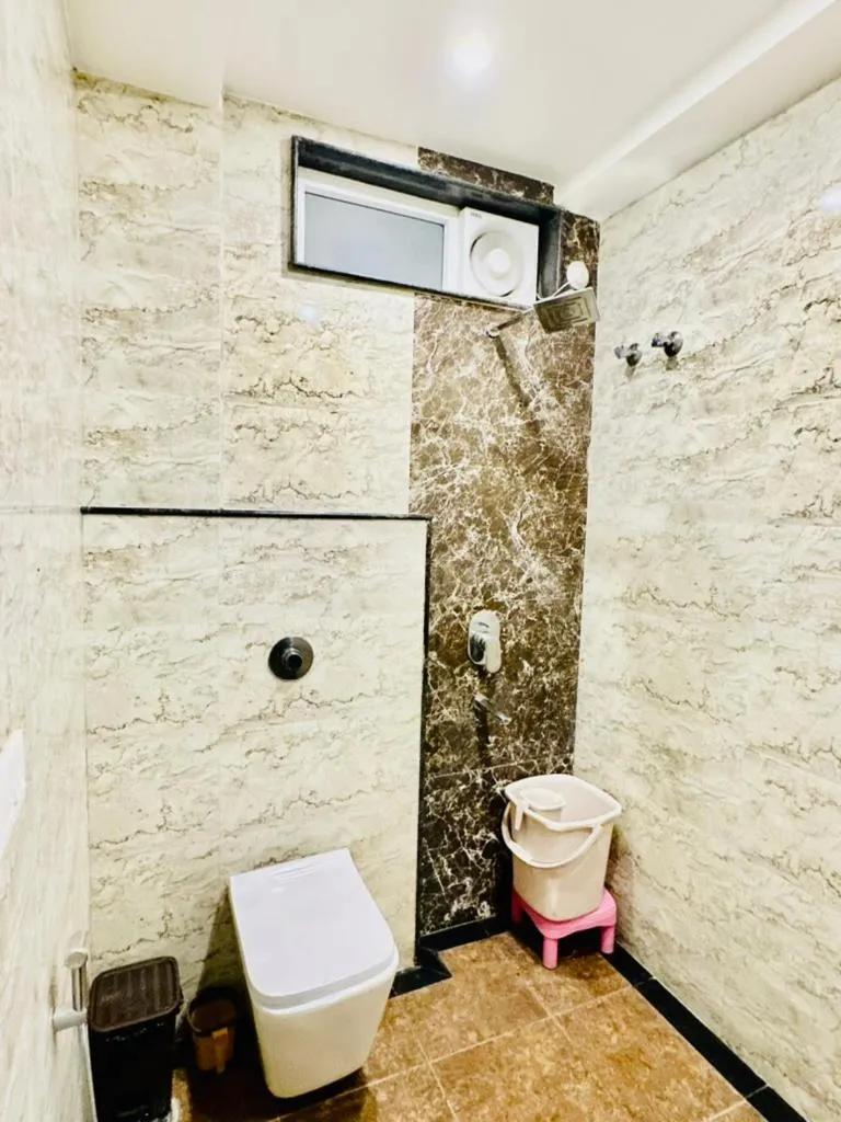 Shower in Hotel Shankara Residency