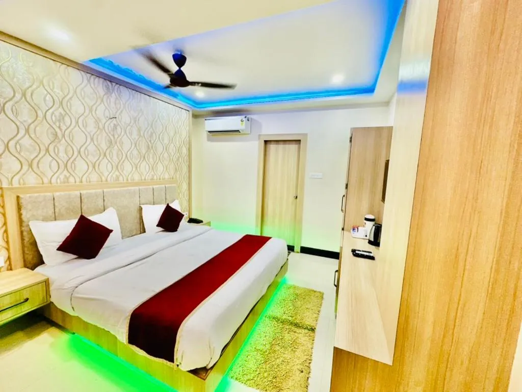 Bed in Hotel Shankara Residency