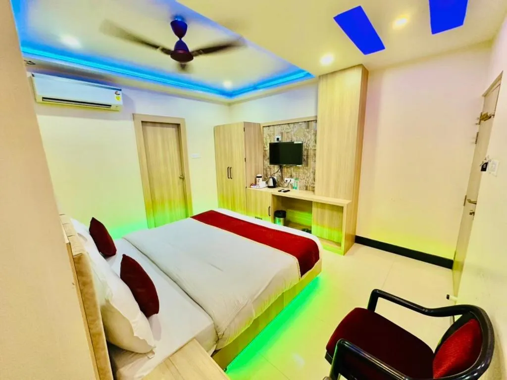 Bed in Hotel Shankara Residency