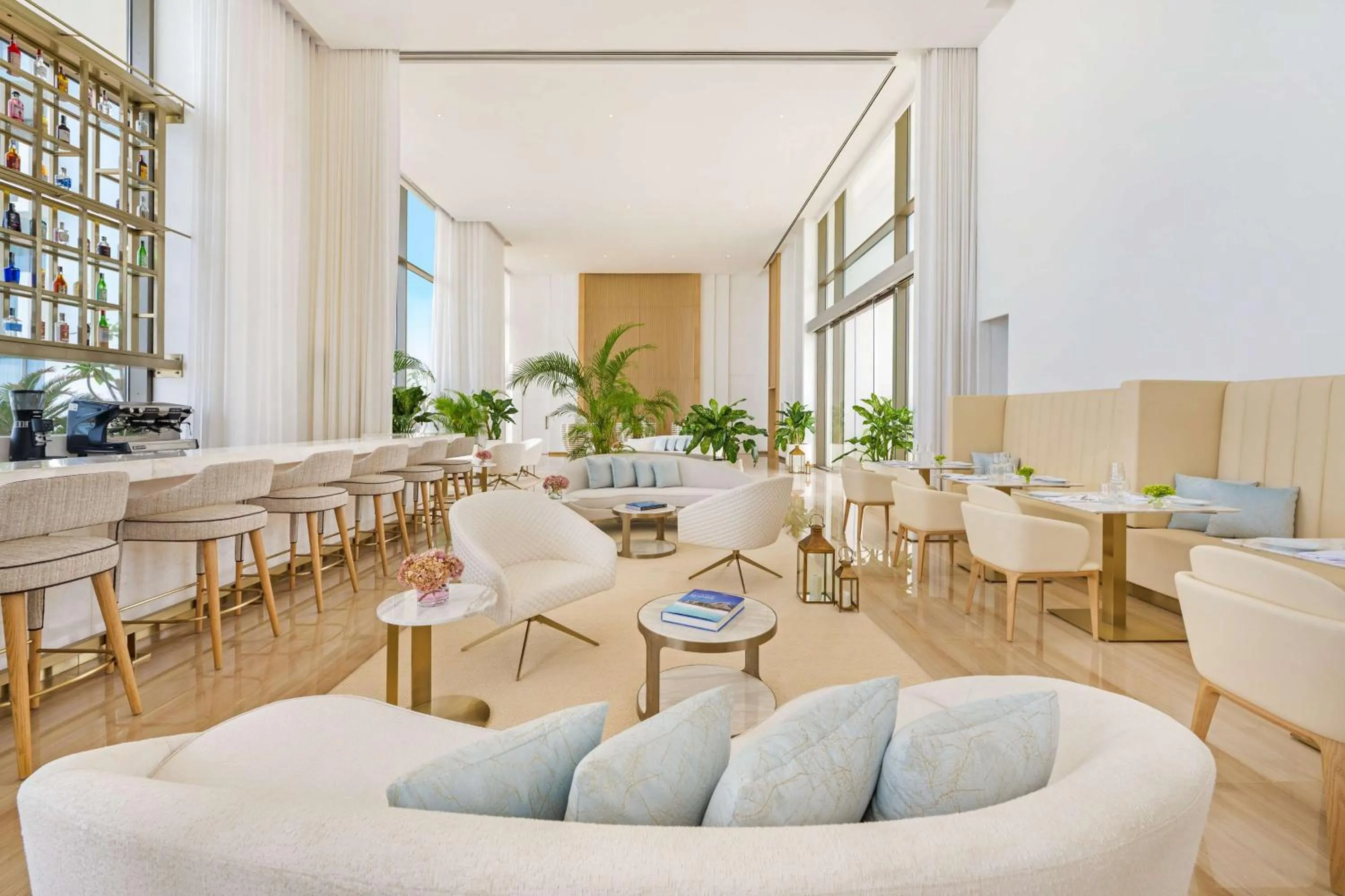 Nightclub / DJ in Radisson Collection Resort Galle