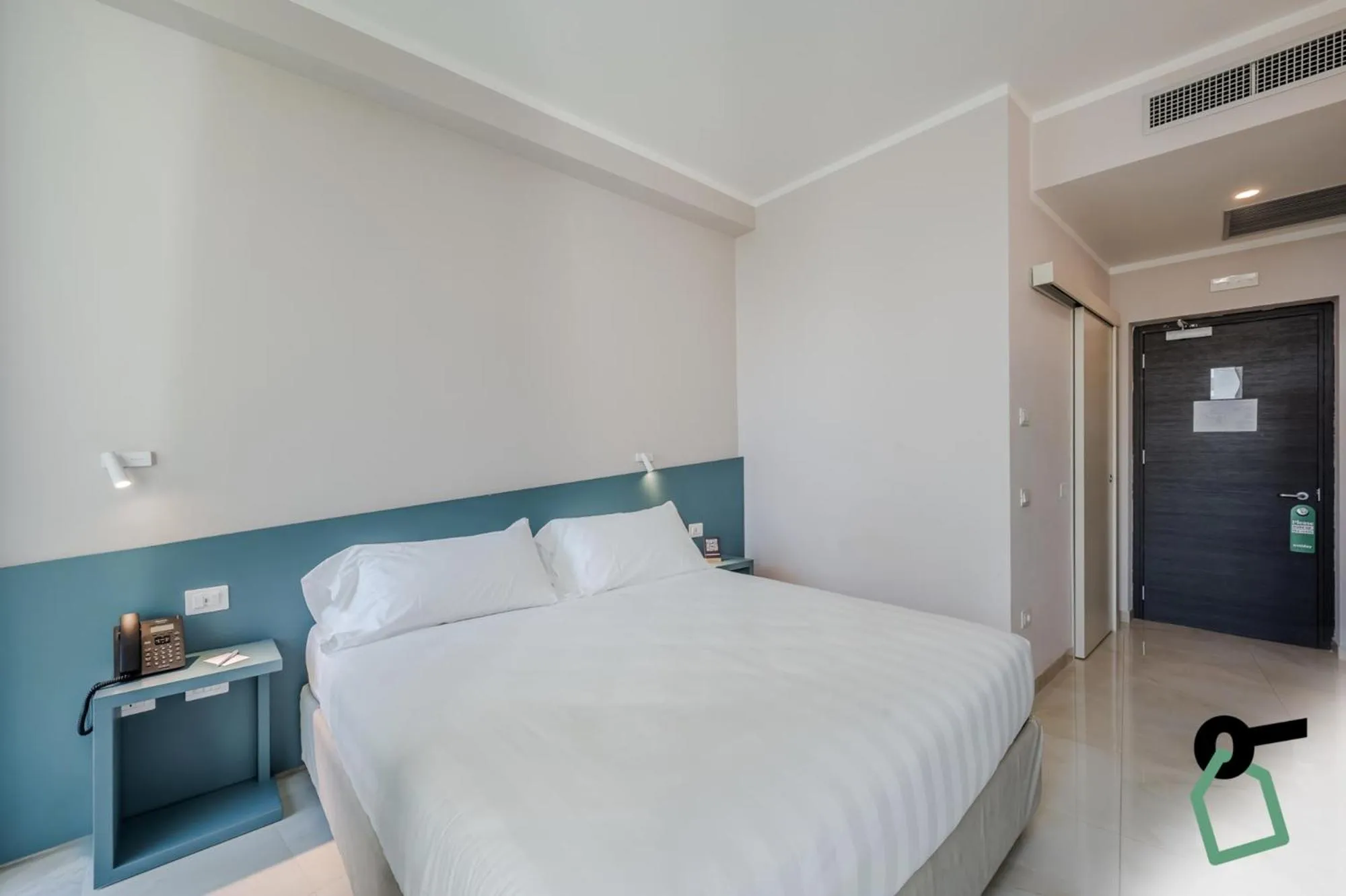 Bedroom, Bed in HOTIDAY Room Collection - Porto Venere