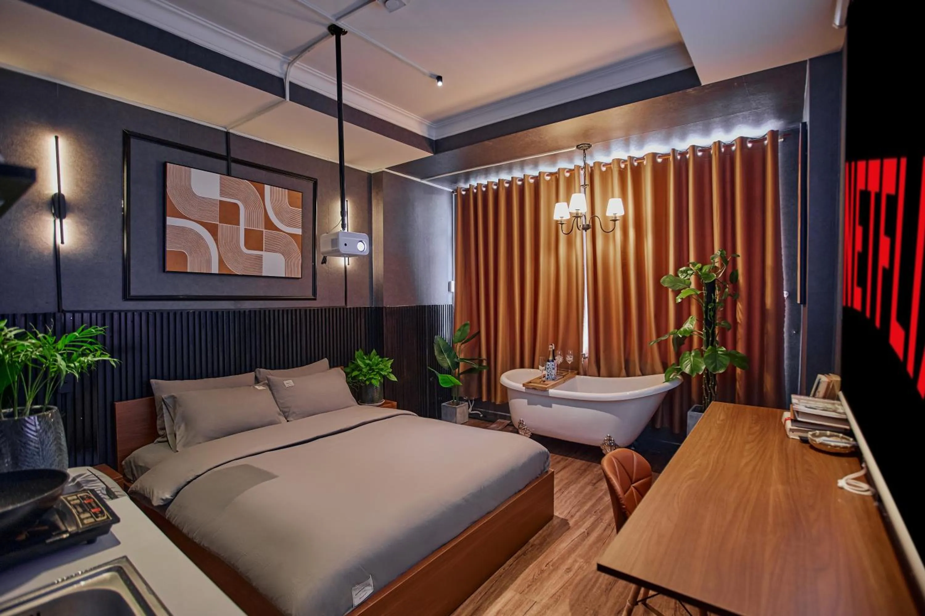 Bed in MG Rosé Boutique Hotel