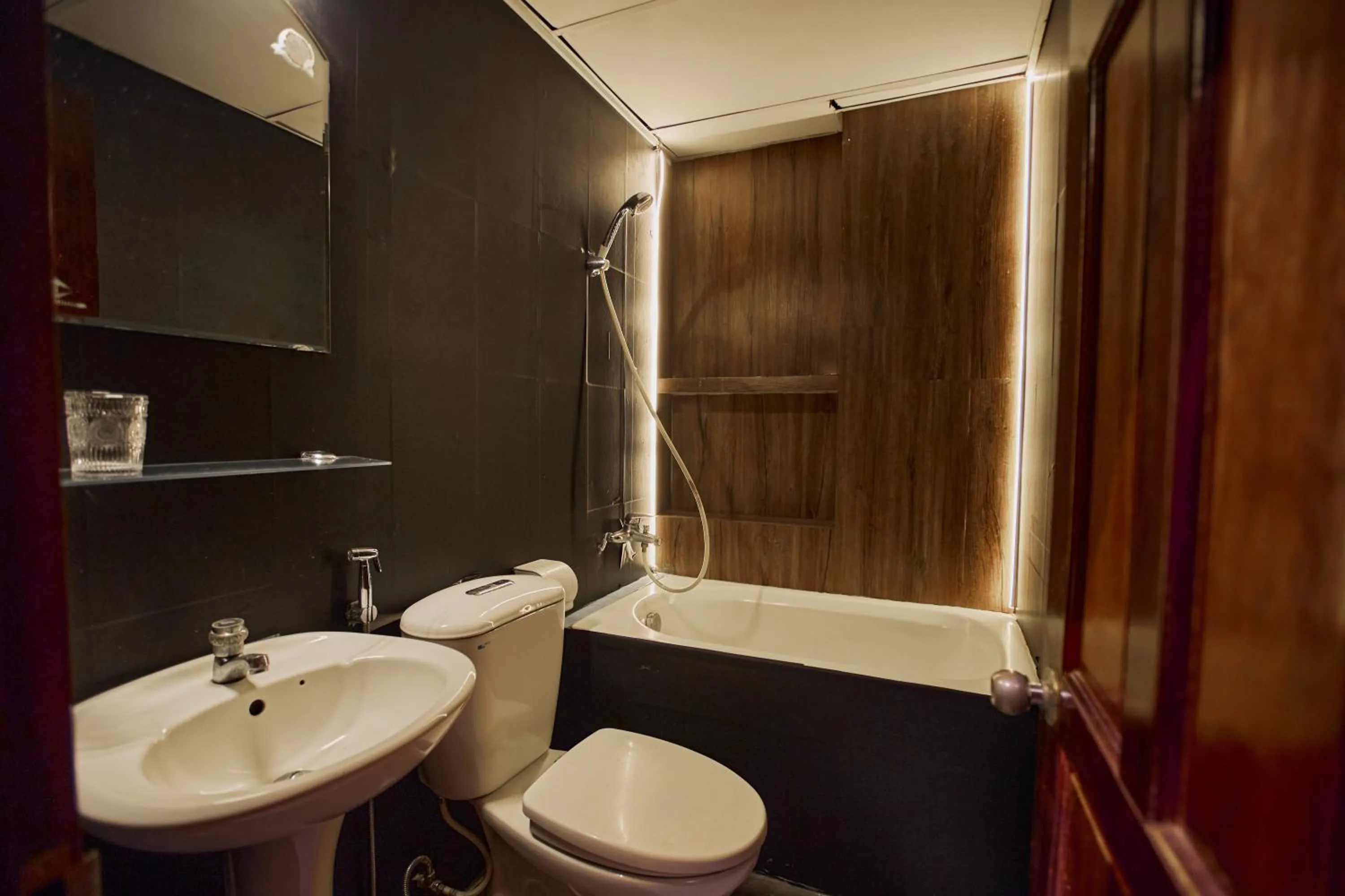 Shower in MG Rosé Boutique Hotel