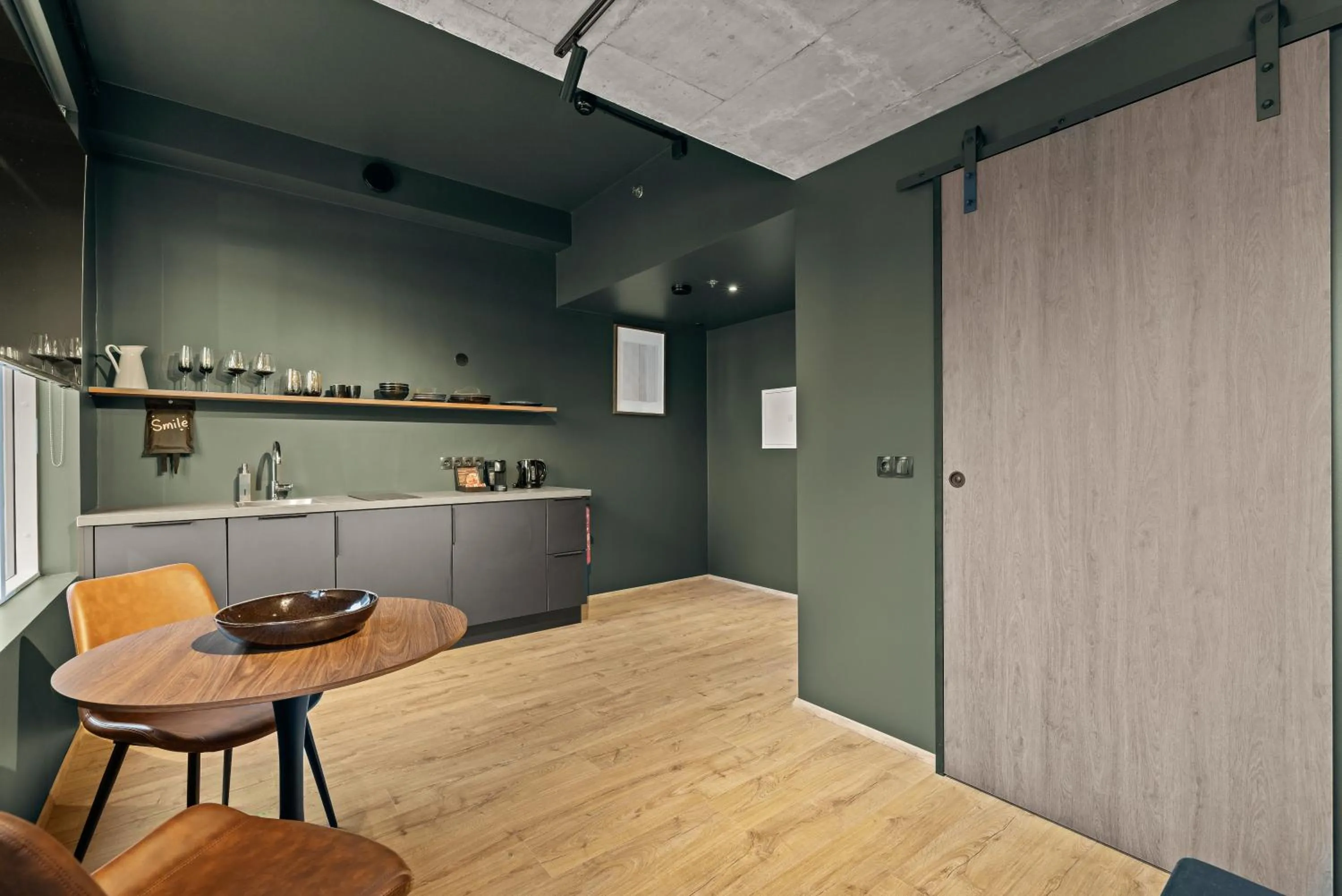 Kitchen or kitchenette in Aurora Nooks Apartments by Heimaleiga