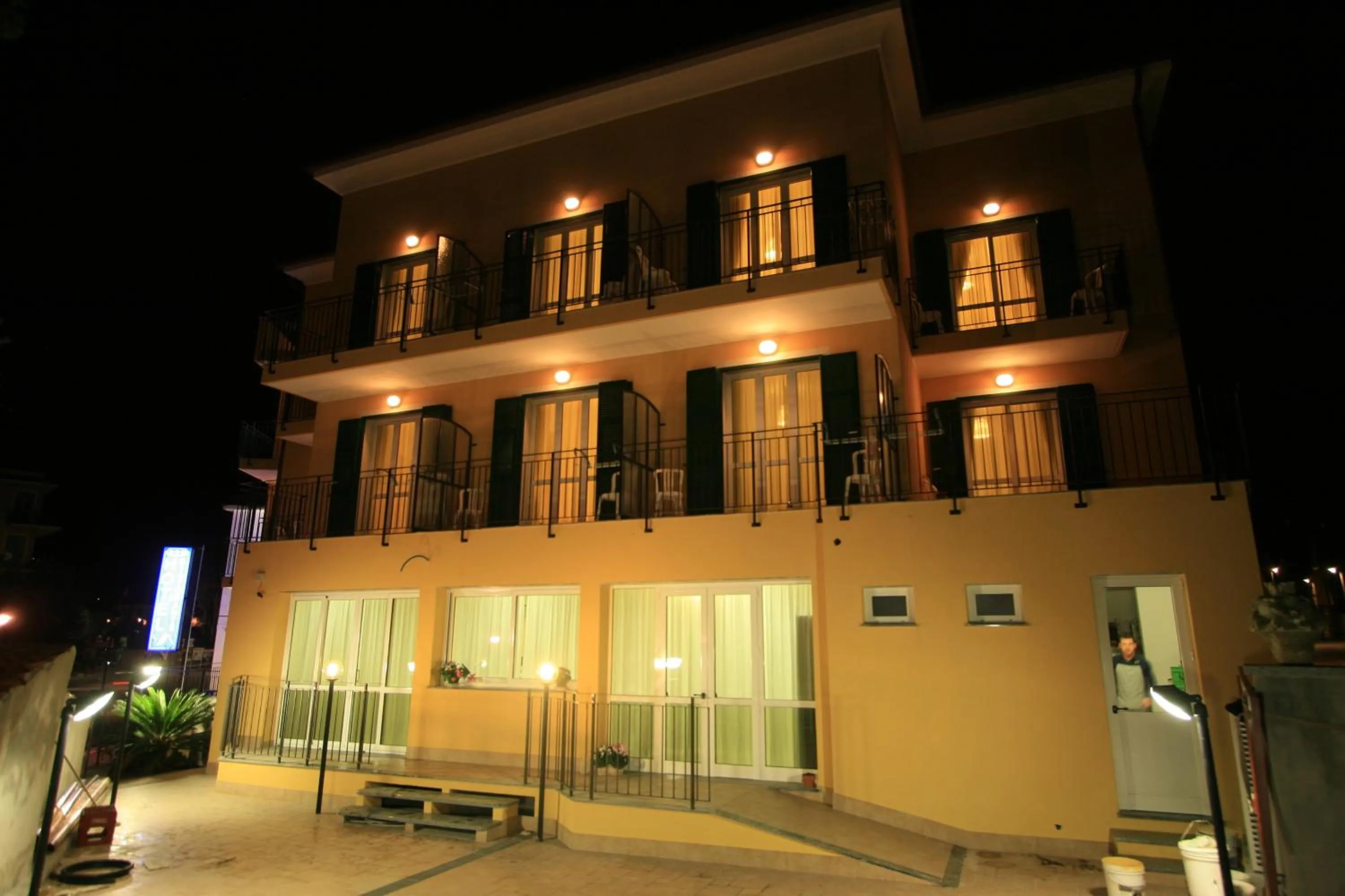 Facade/entrance in Albergo Villa Ada