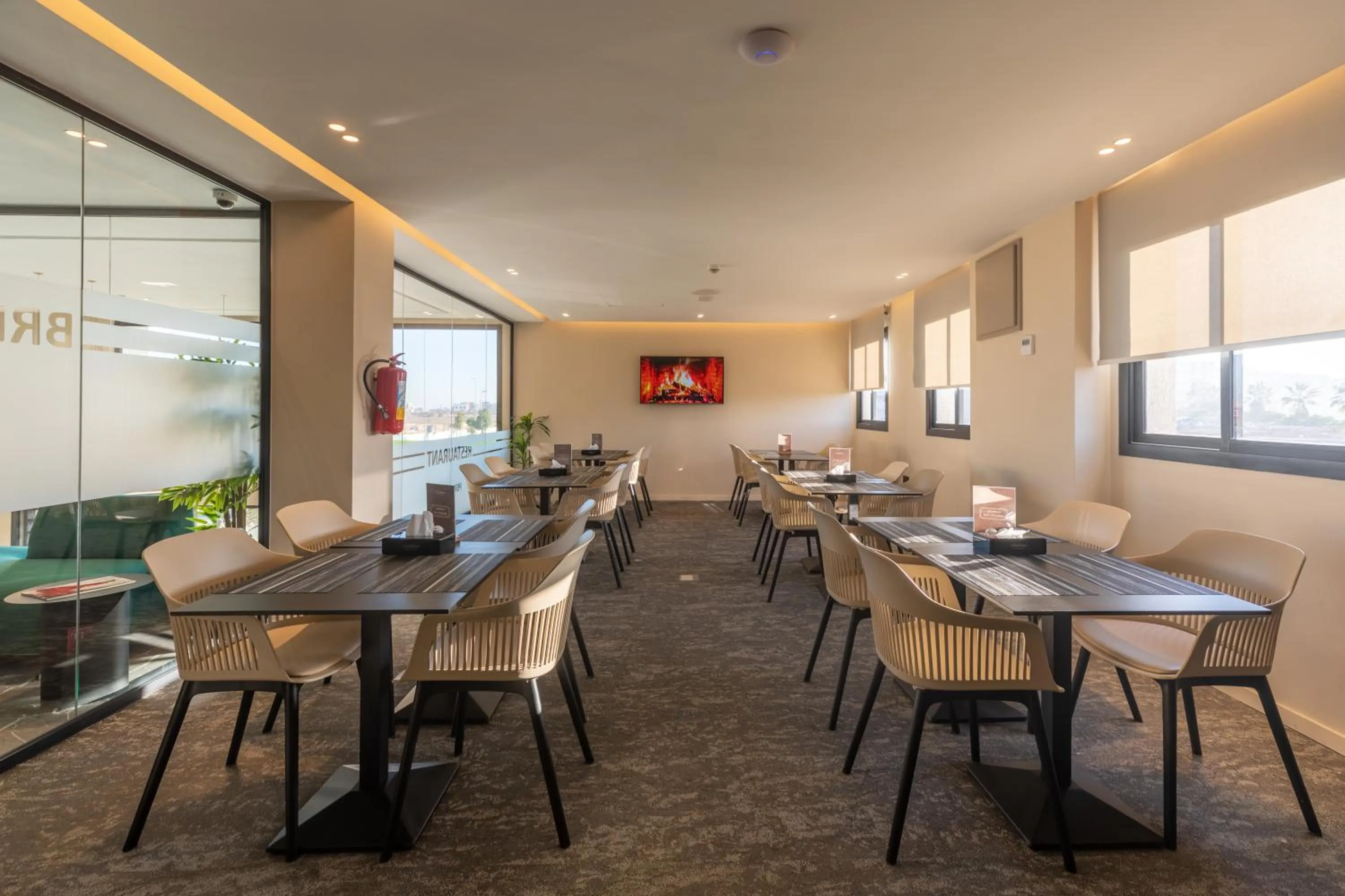 Restaurant/places to eat in Citadines Almaz Aparthotel Casablanca