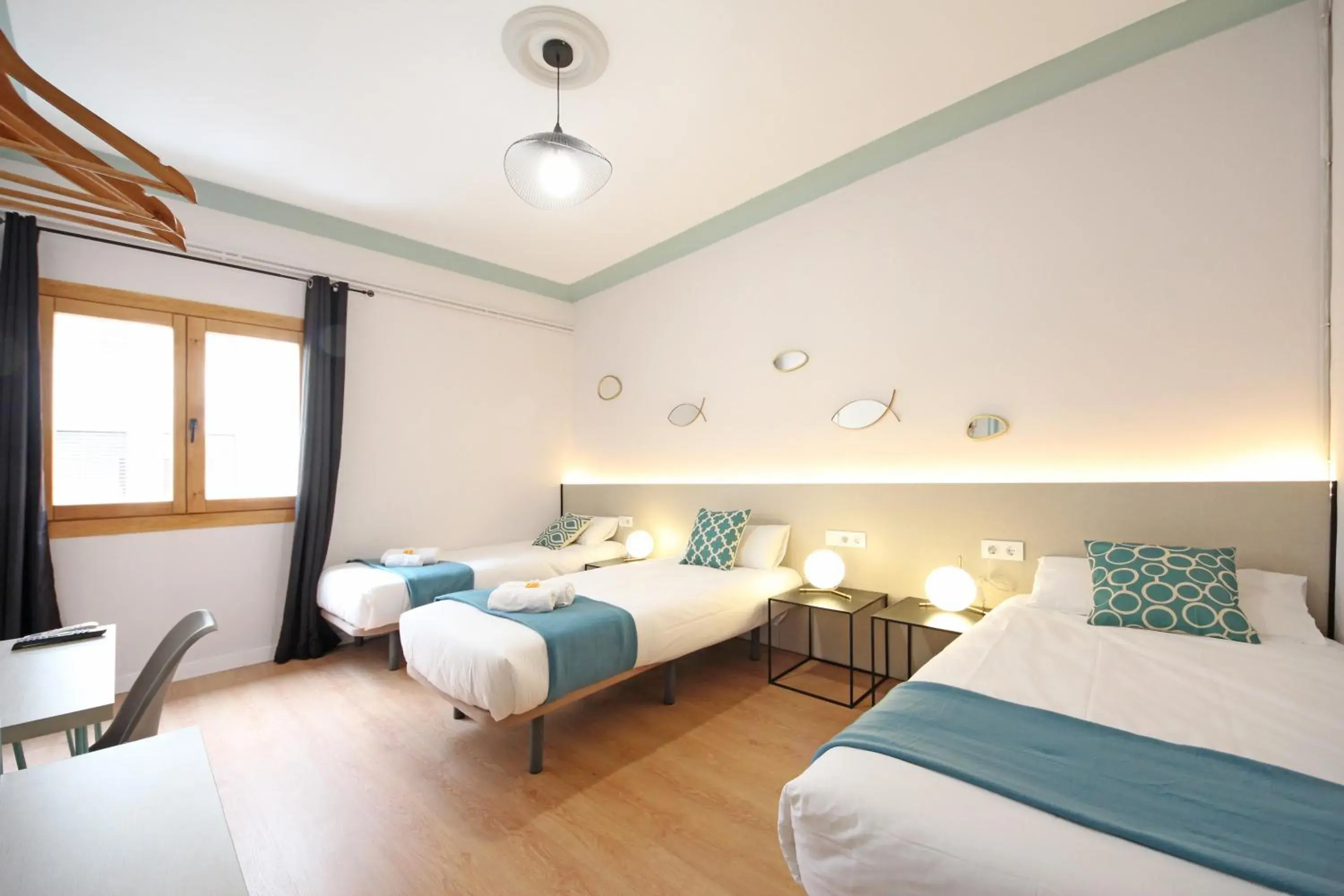 Triple Room in Regina Selfcheck-in Smart Rooms Triple Room in Regina Selfcheck-in Smart Rooms