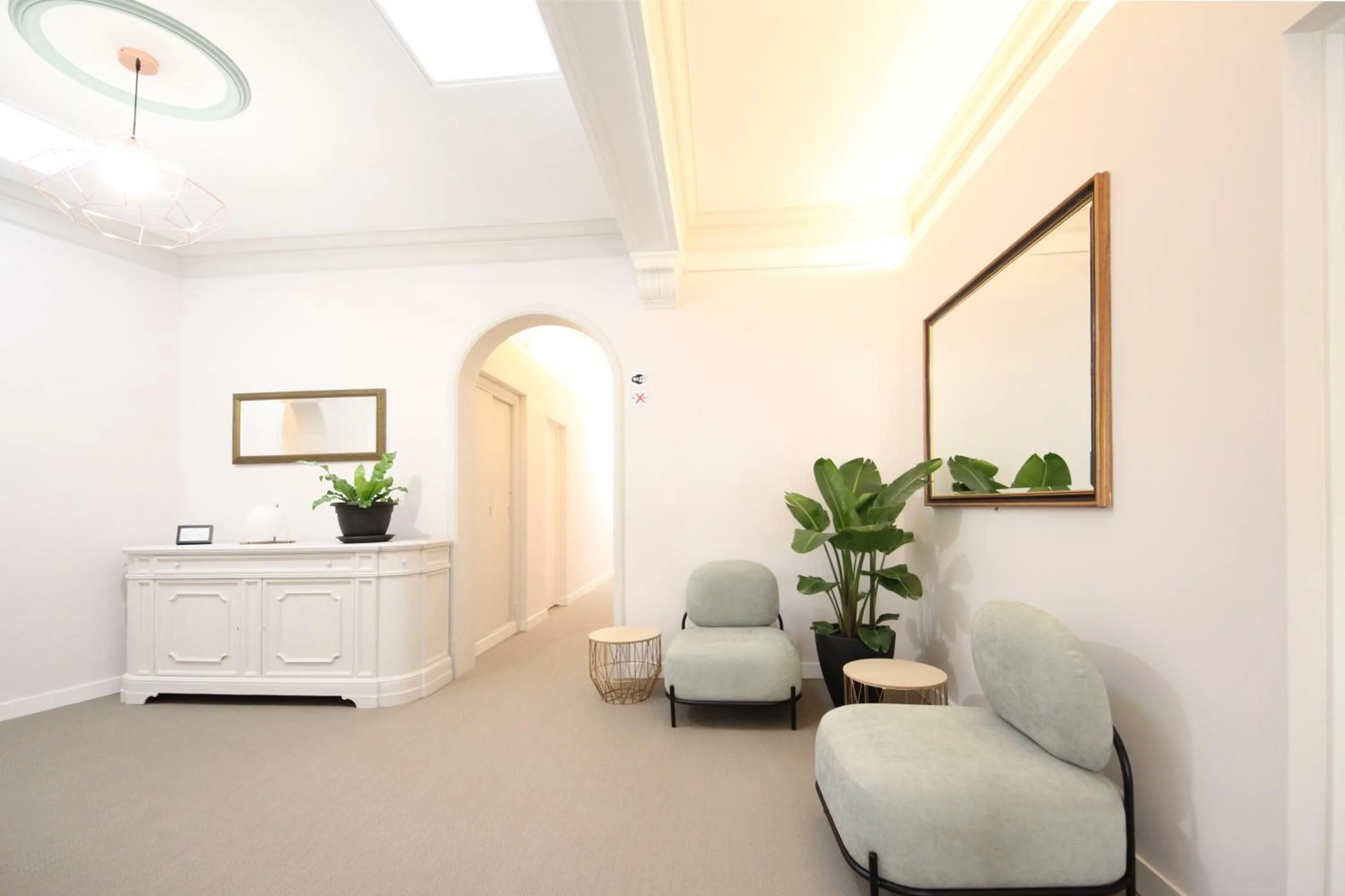 Living room in Regina Selfcheck-in Smart Rooms