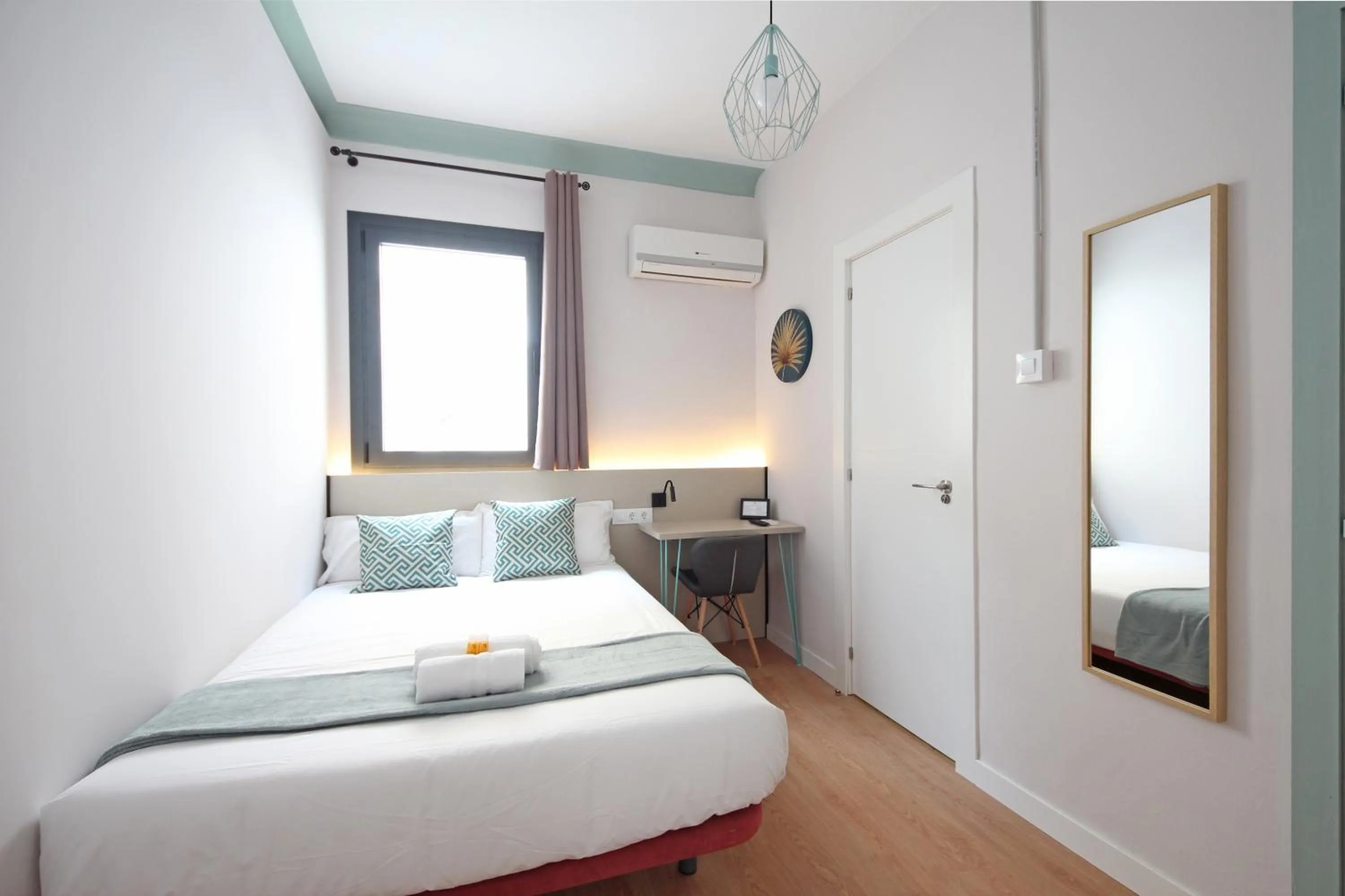 Bed in Regina Selfcheck-in Smart Rooms