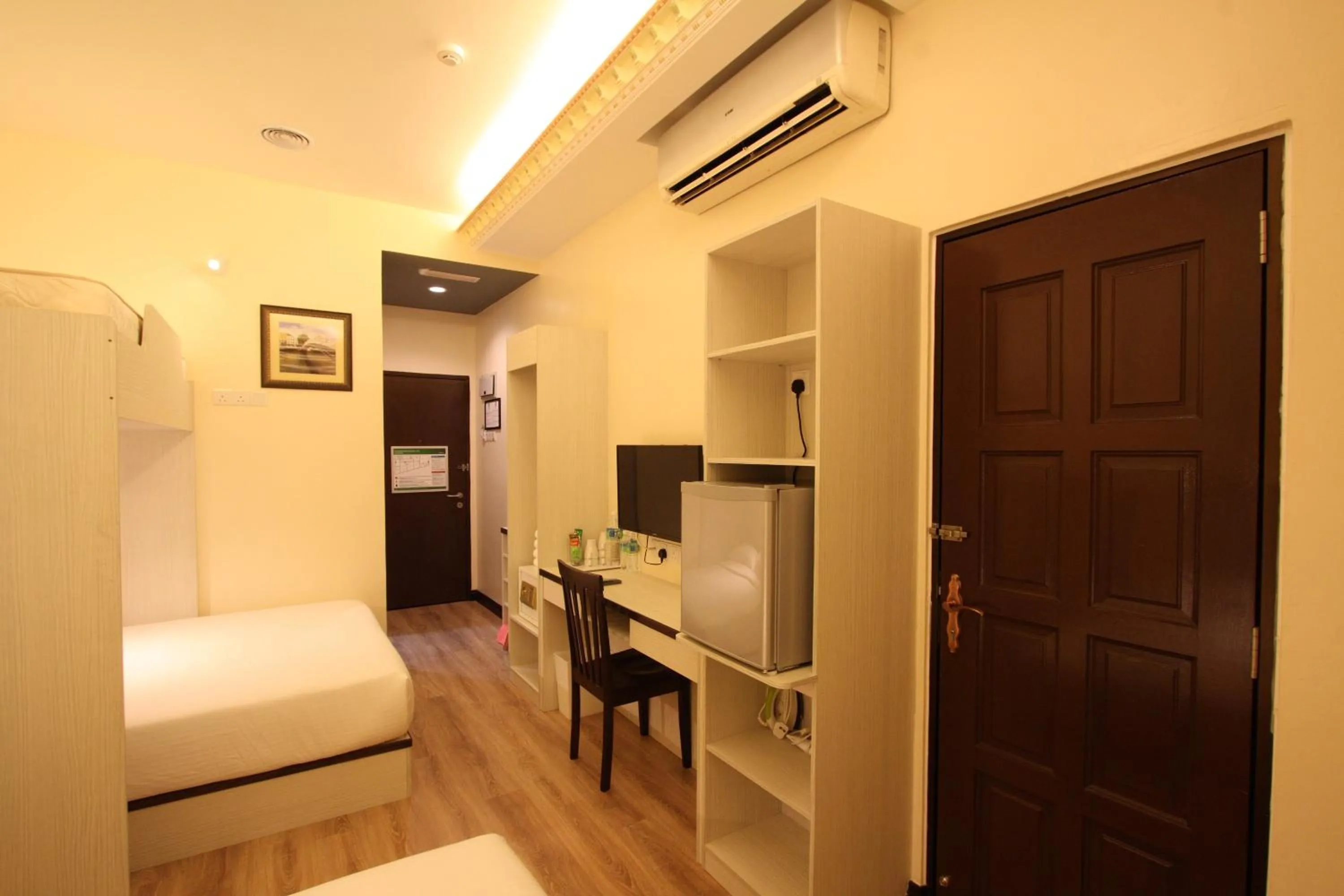 Bedroom, Bed in Shamrock Guest House II