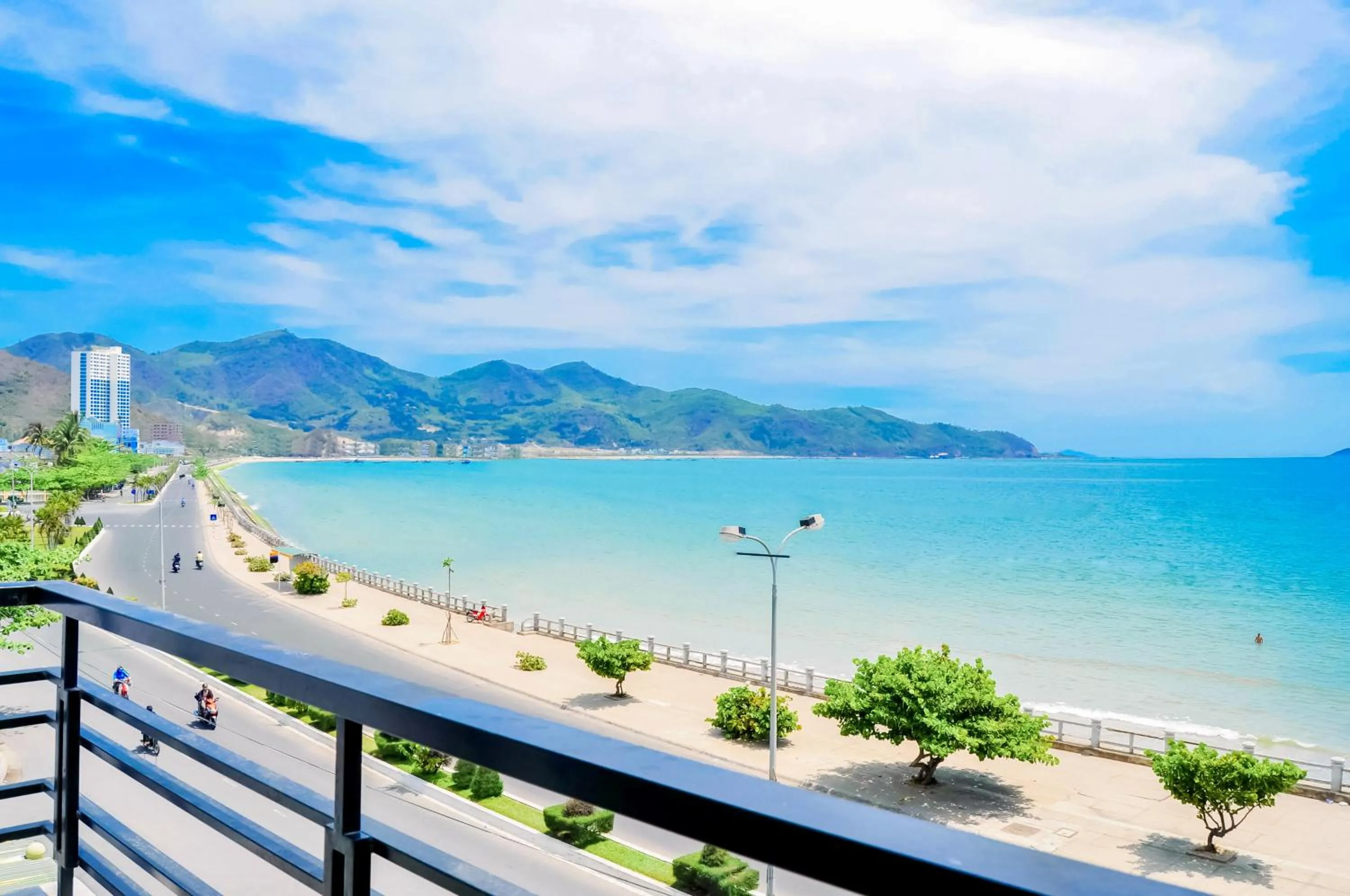 Balcony/Terrace in May Ngu Sac - Iridescent Clouds Hotel
