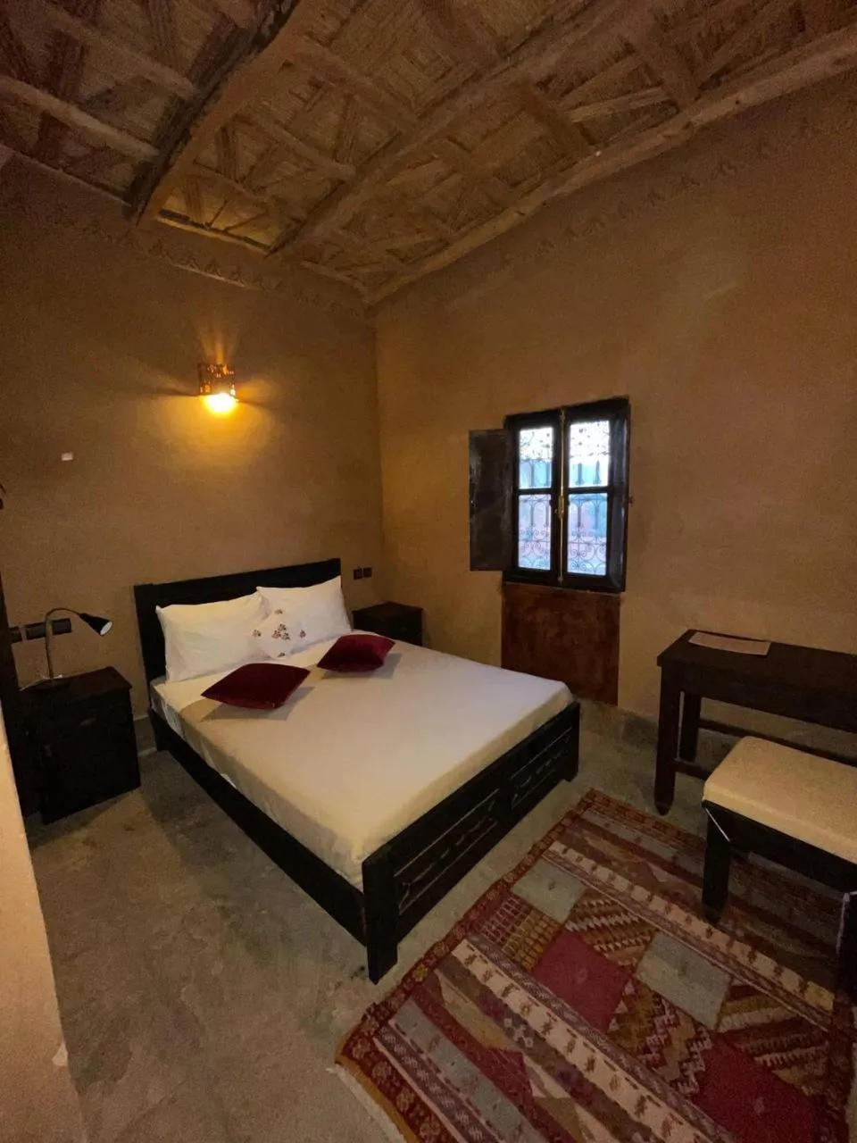 Photo of the whole room, Bed in Kasbah Ennakb