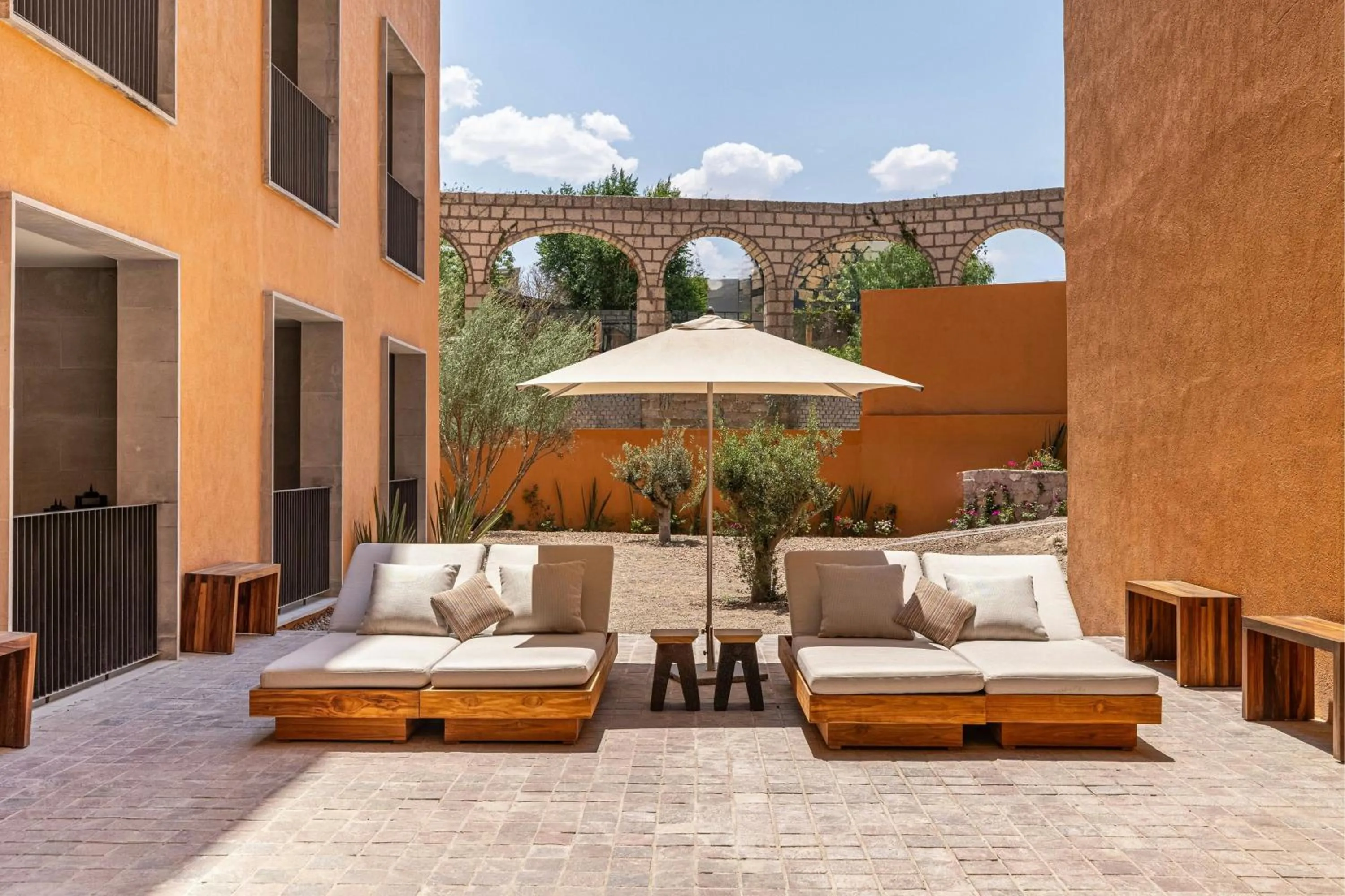 Other in Clevia, San Miguel de Allende, Autograph Collection