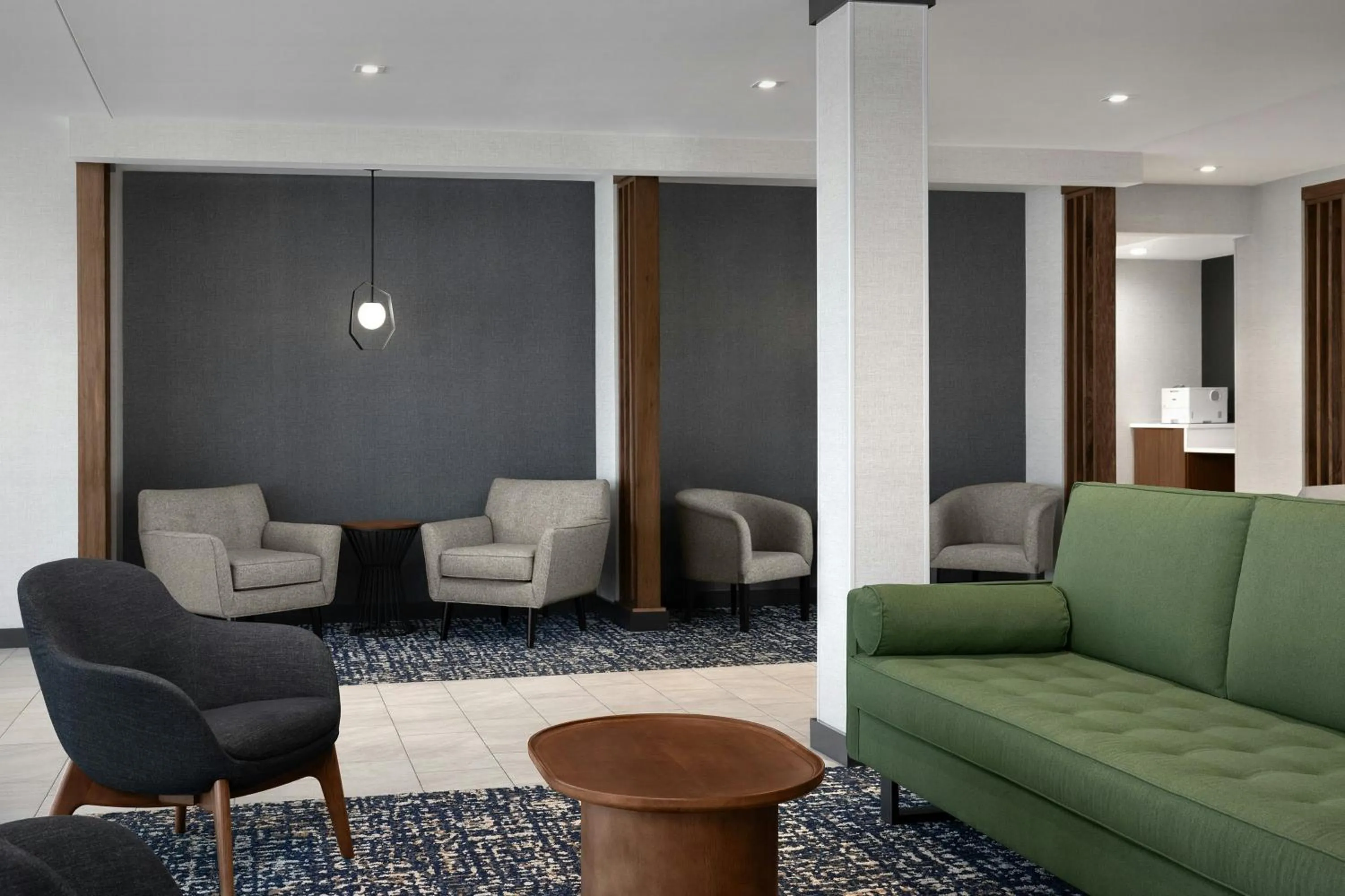 Lobby or reception in Fairfield by Marriott Inn & Suites Sikeston