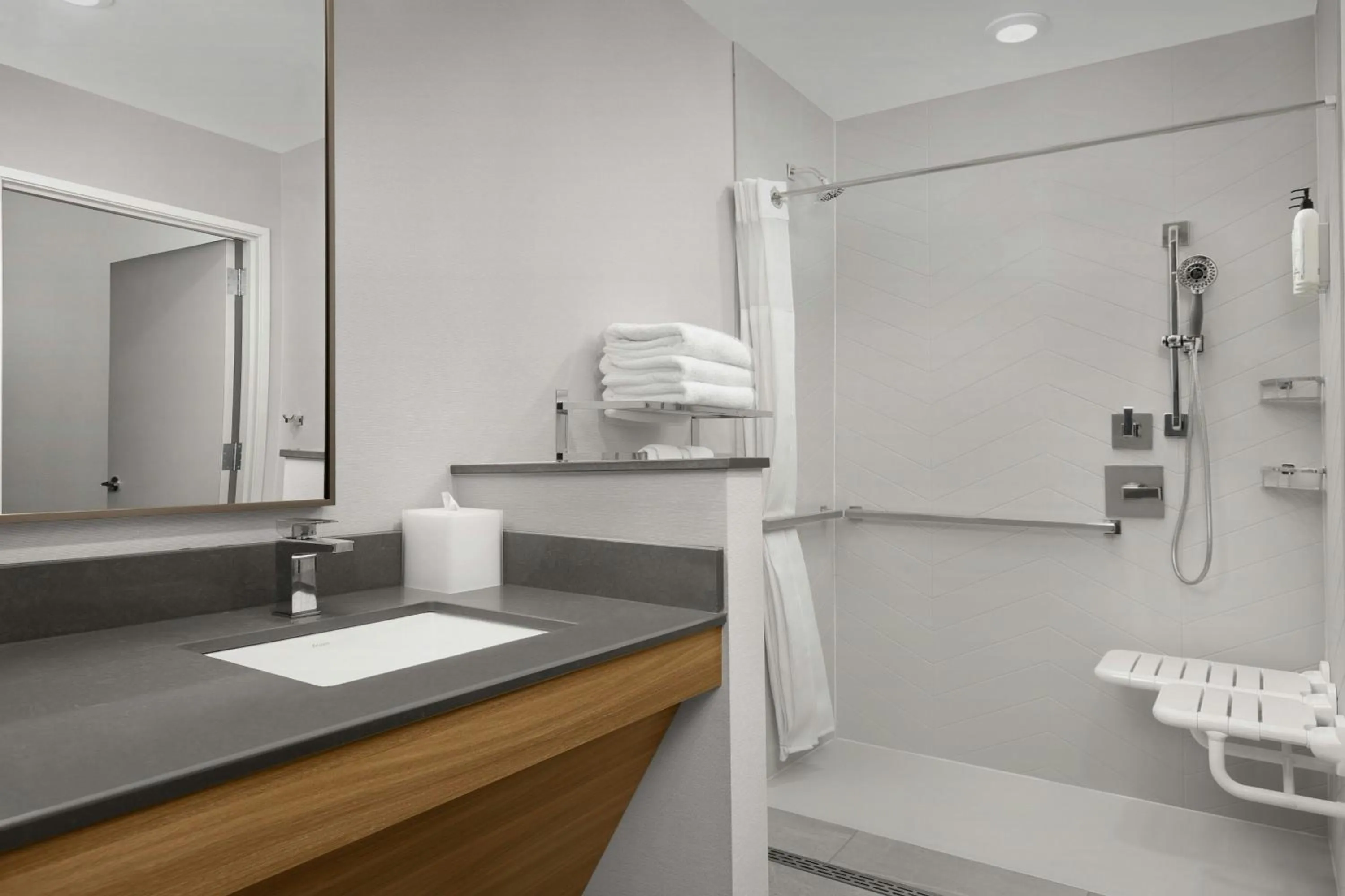 Bathroom in Fairfield by Marriott Inn & Suites Sikeston