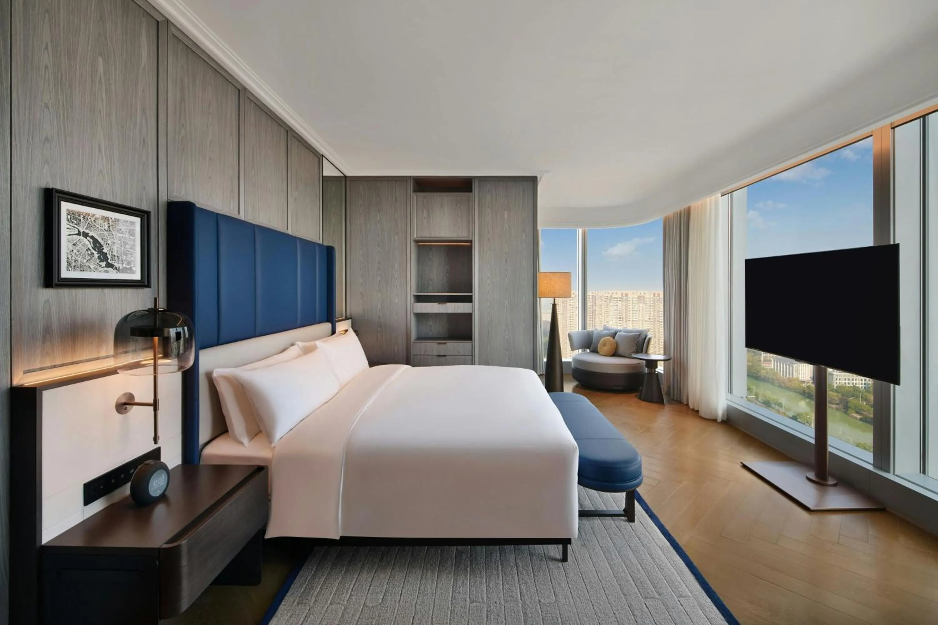 Bedroom, Bed in Le Meridien Nantong