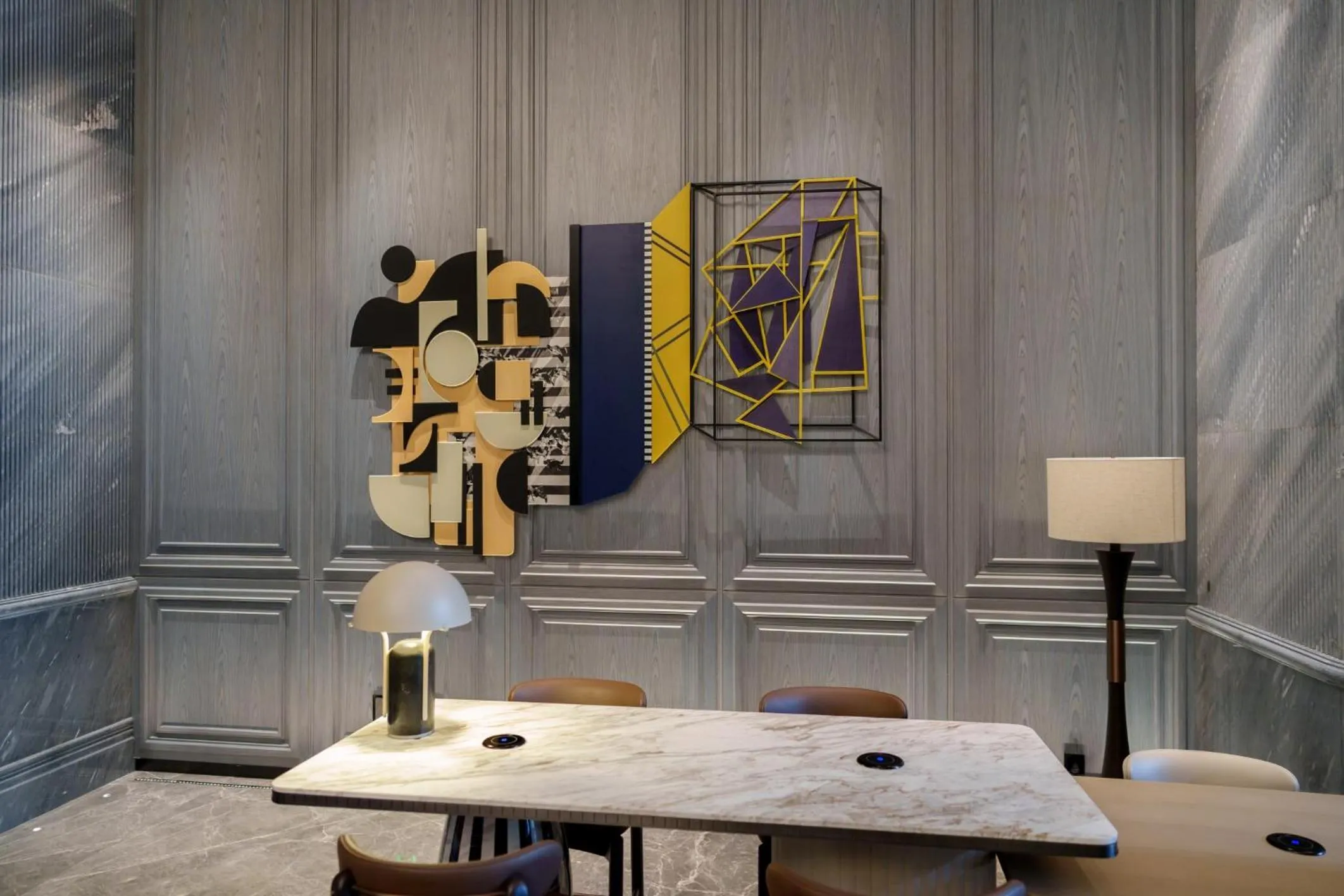 Restaurant/places to eat in Le Meridien Nantong