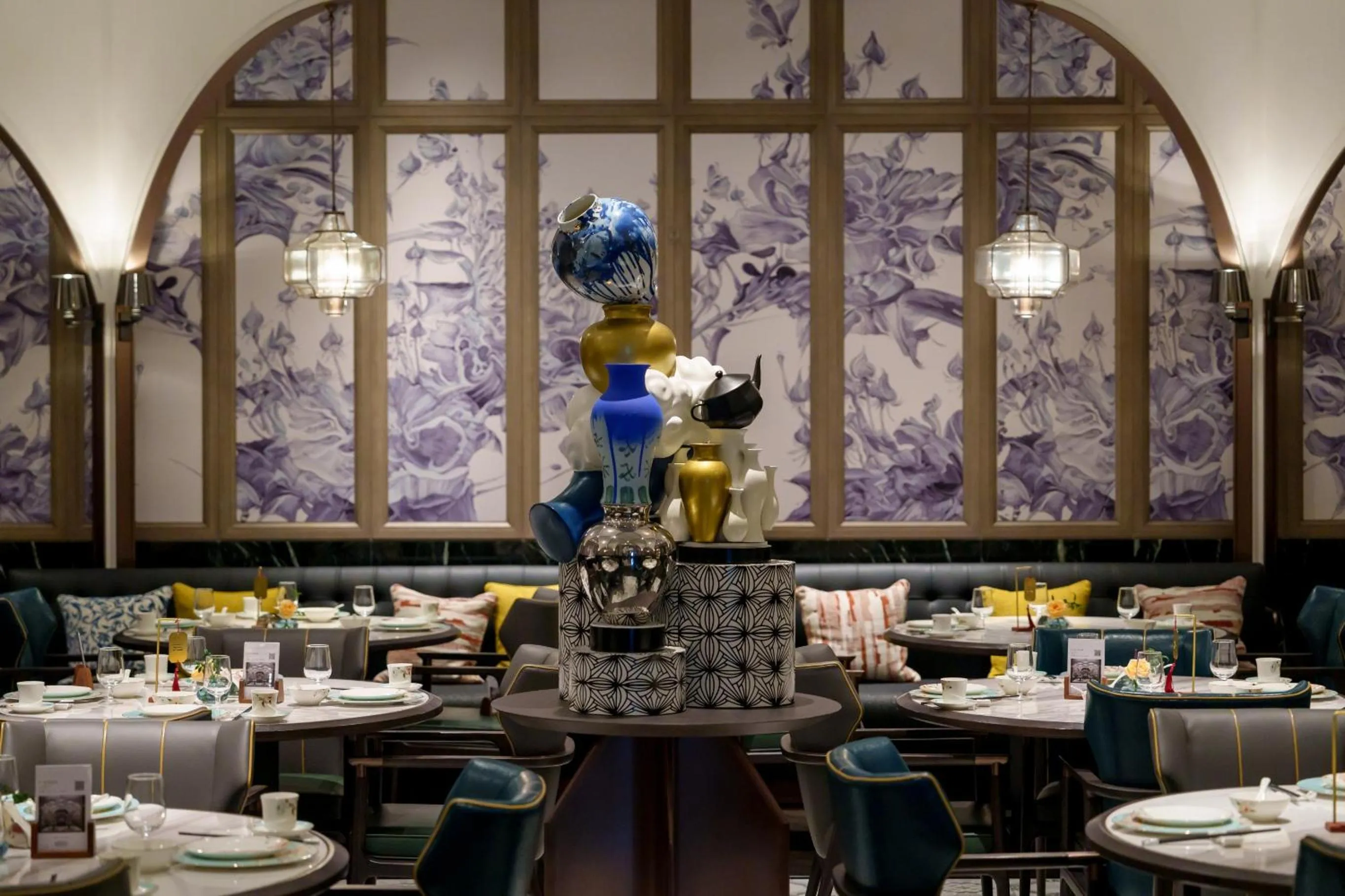 Restaurant/places to eat in Le Meridien Nantong