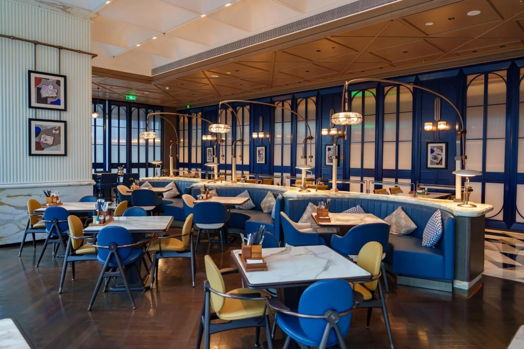 Restaurant/places to eat in Le Meridien Nantong