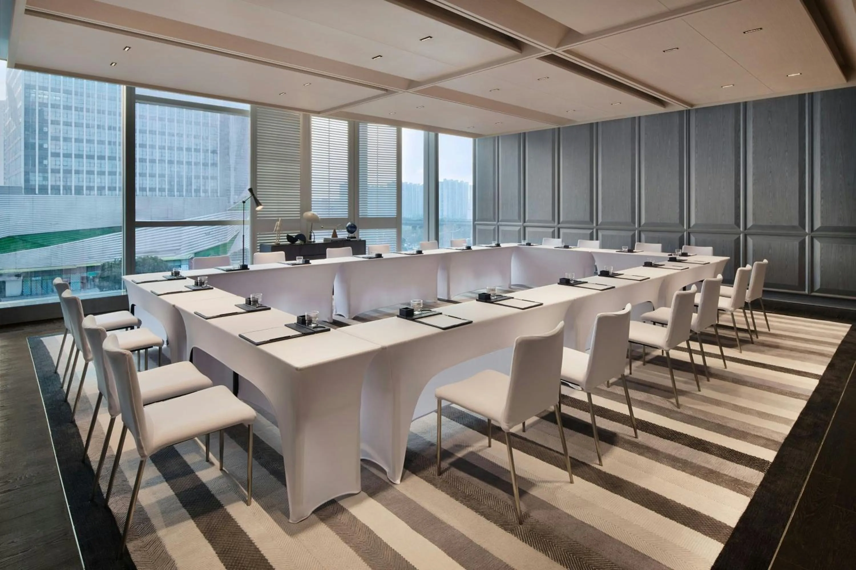 Meeting/conference room in Le Meridien Nantong
