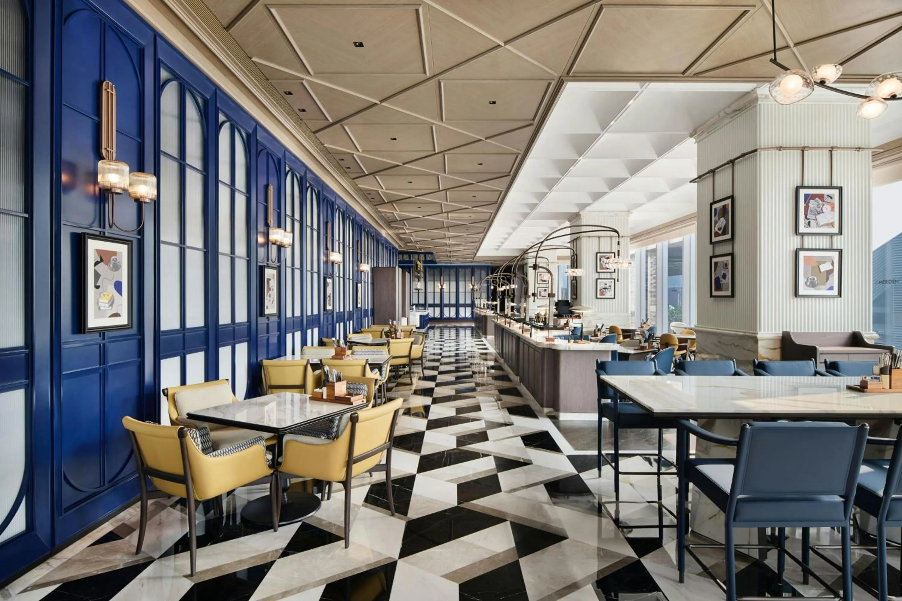 Restaurant/places to eat in Le Meridien Nantong